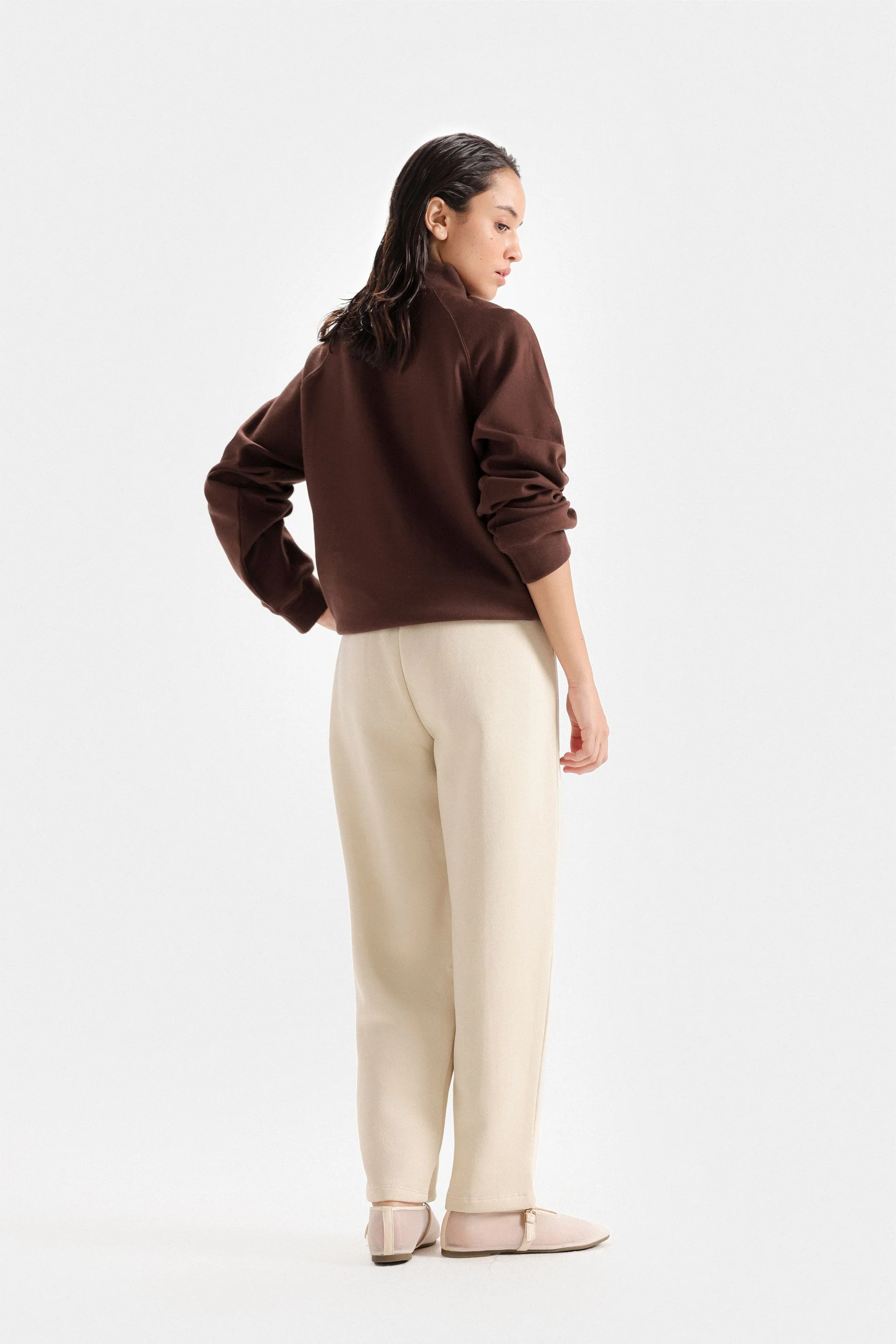 Basic Turtleneck Sweatshirt - Image 4