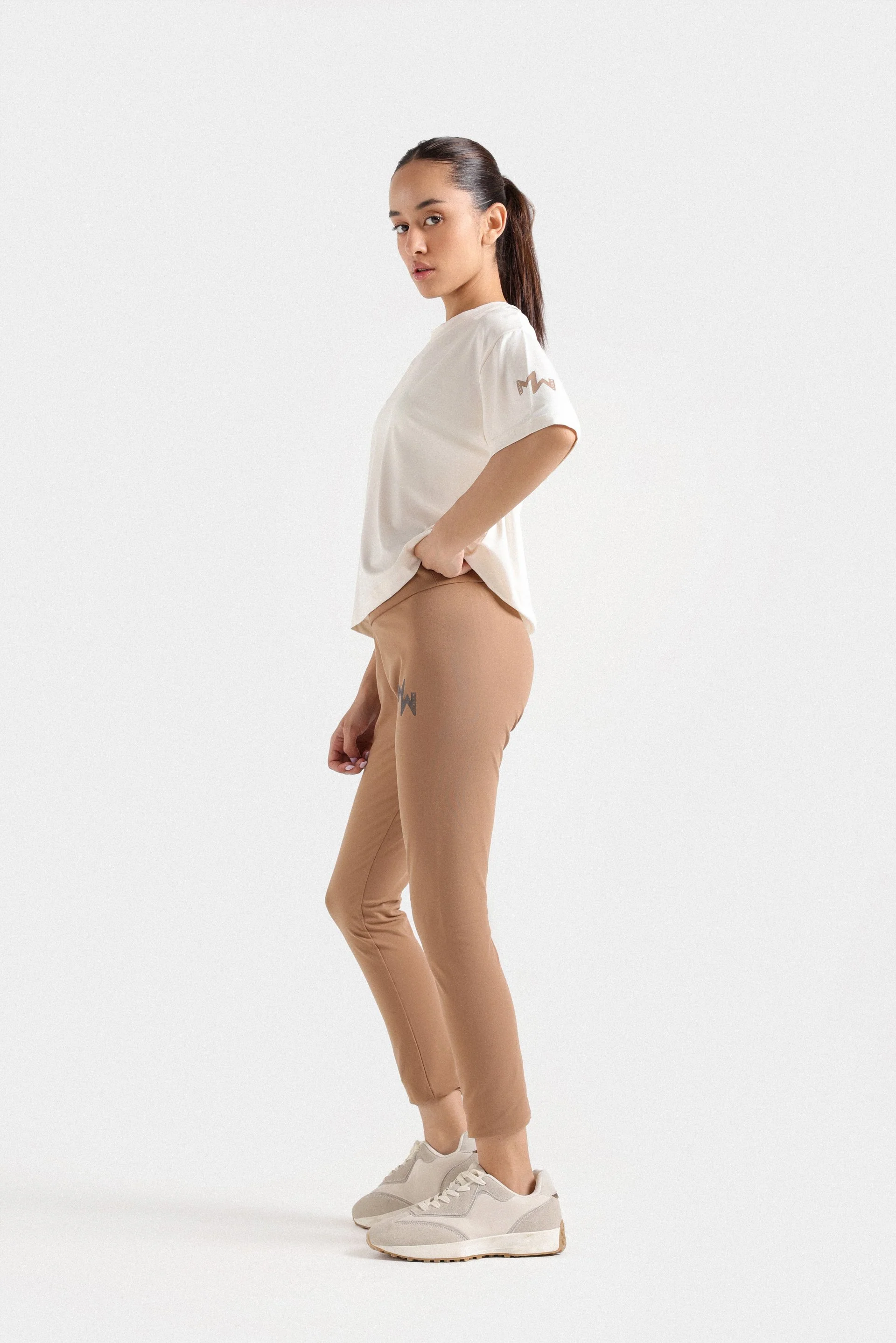 Cropped Activewear T-shirt - Image 3