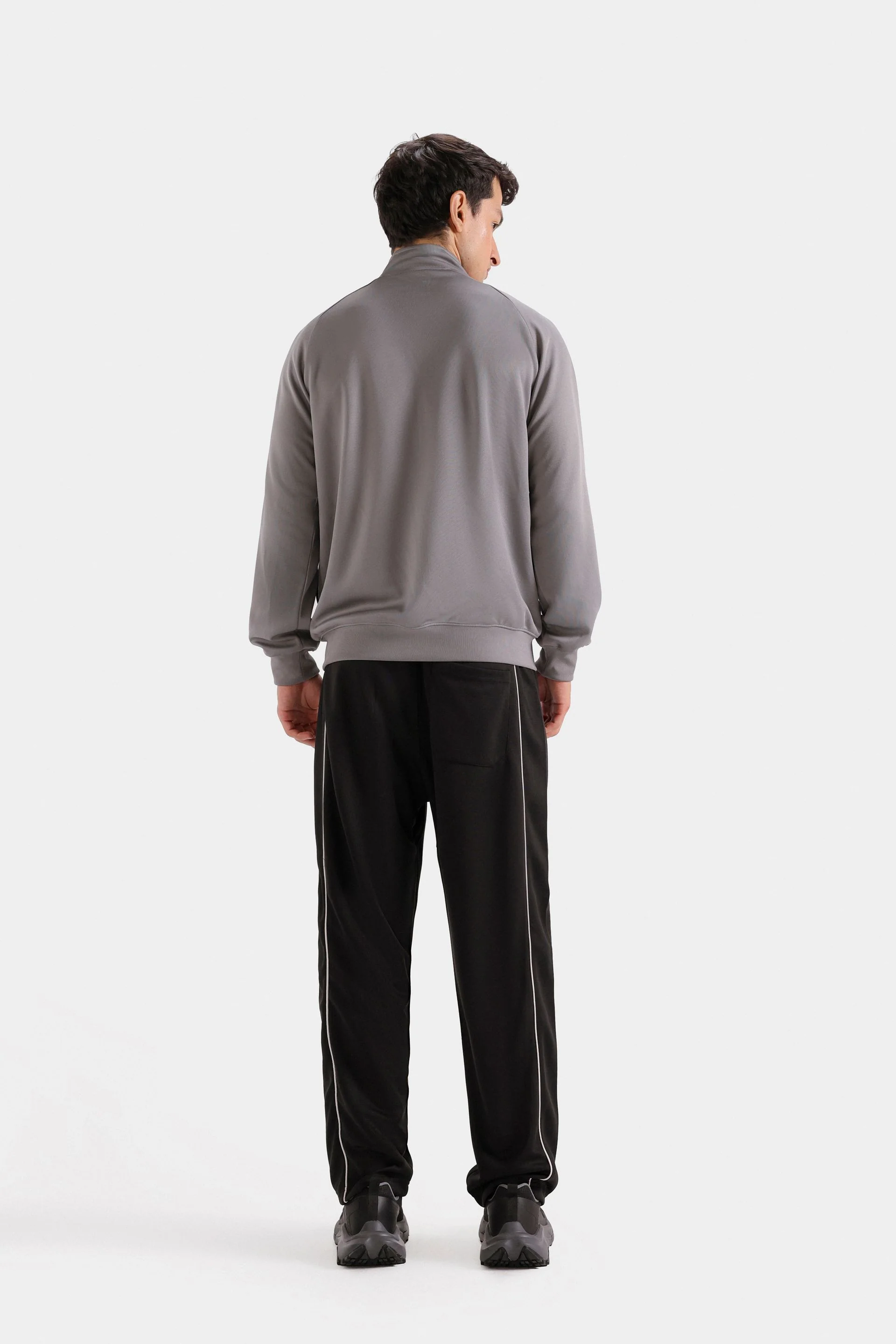 Activewear Raglan Sleeves Zipper - Image 4