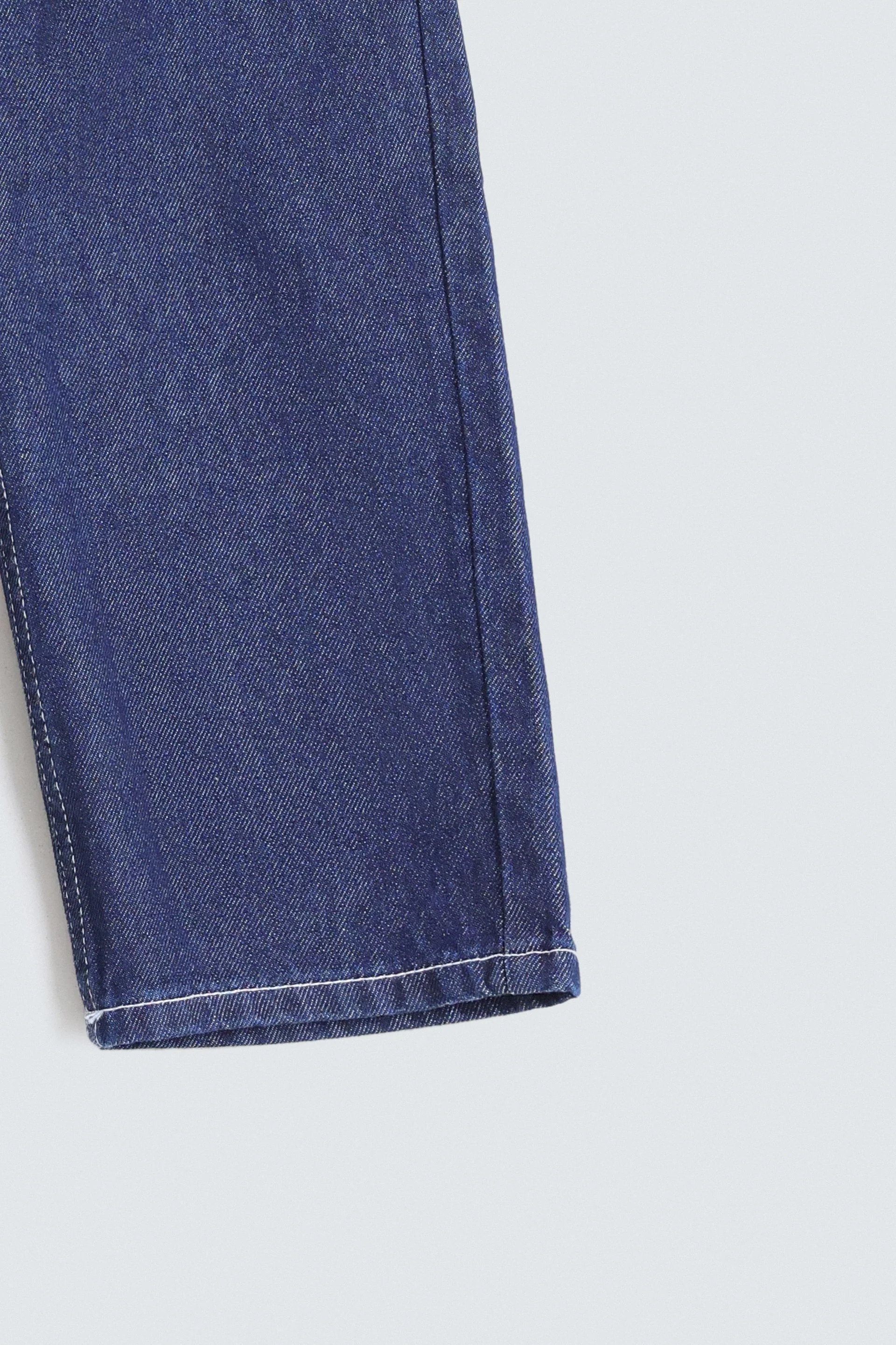 Relaxed Fit Jeans With Contrast Stitching - Image 3