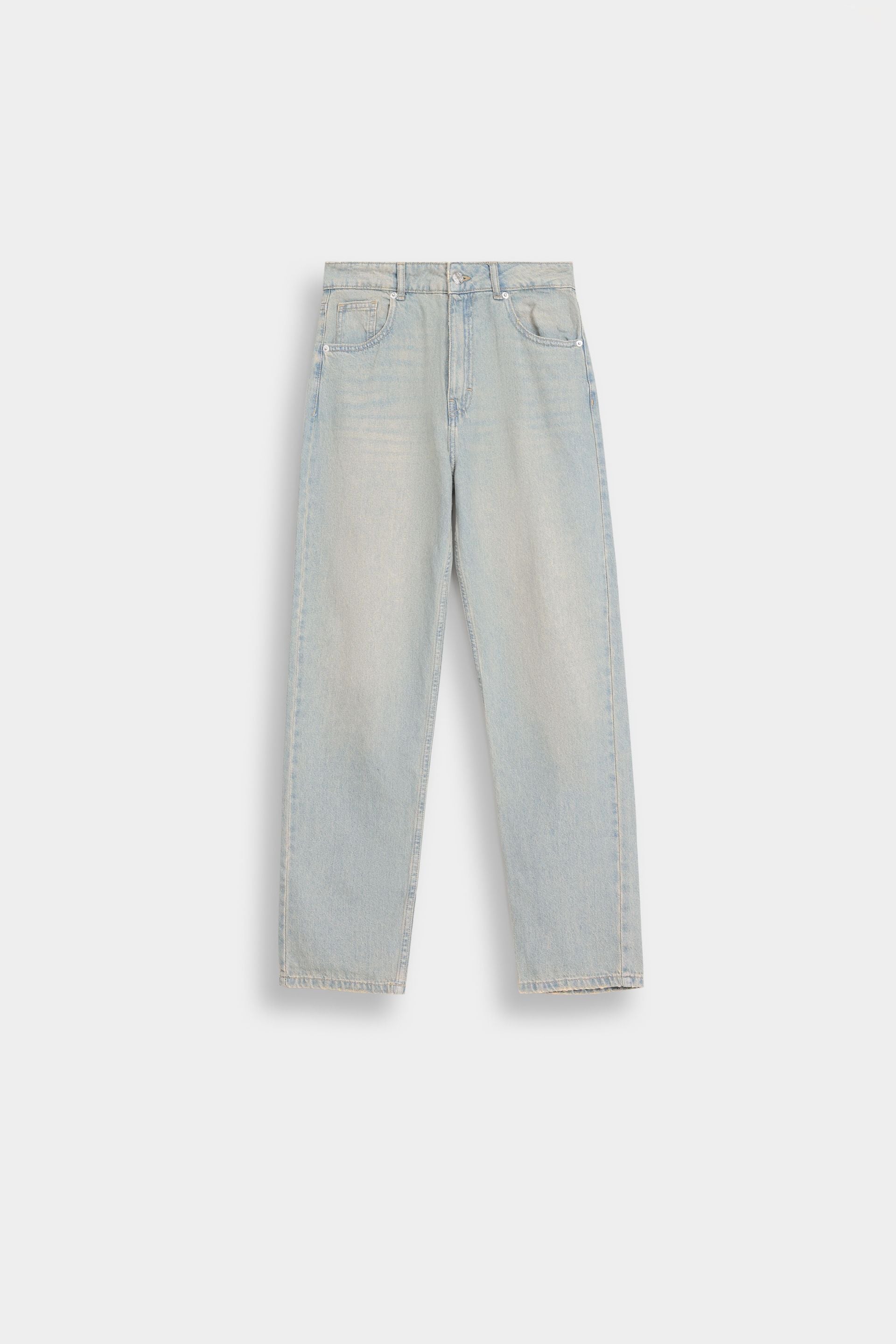 Mom Fit Jeans - Image 11