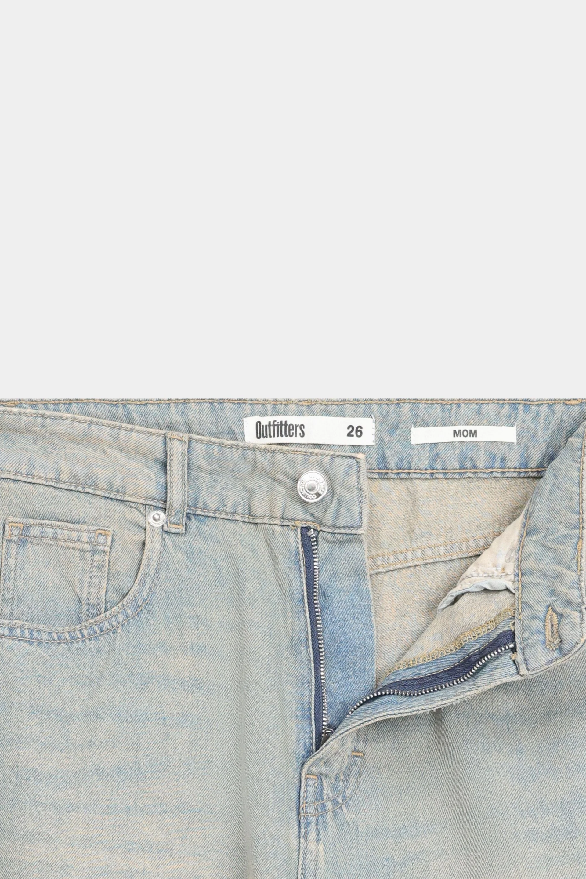 Mom Fit Jeans - Image 12