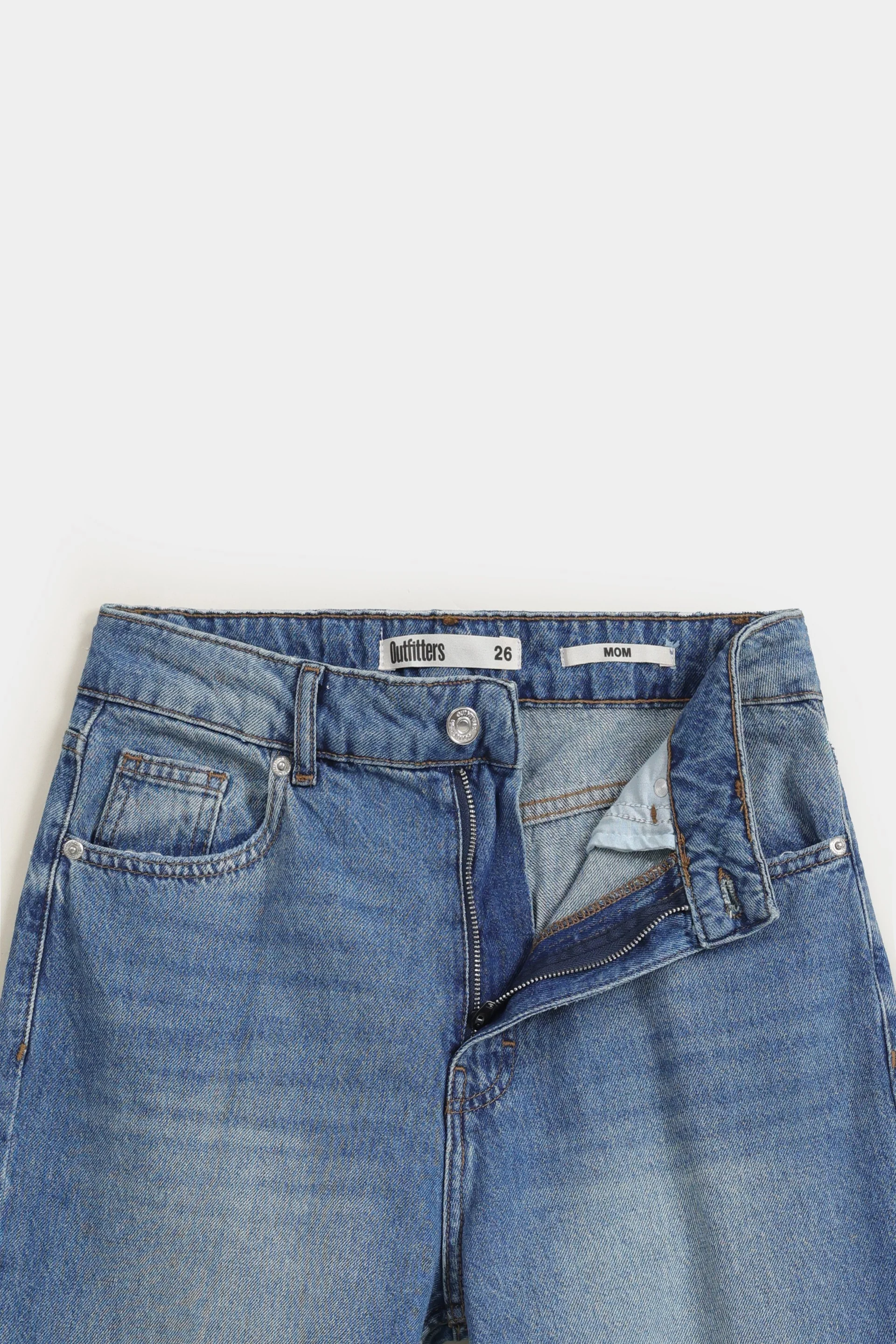Mom Fit Jeans - Image 5