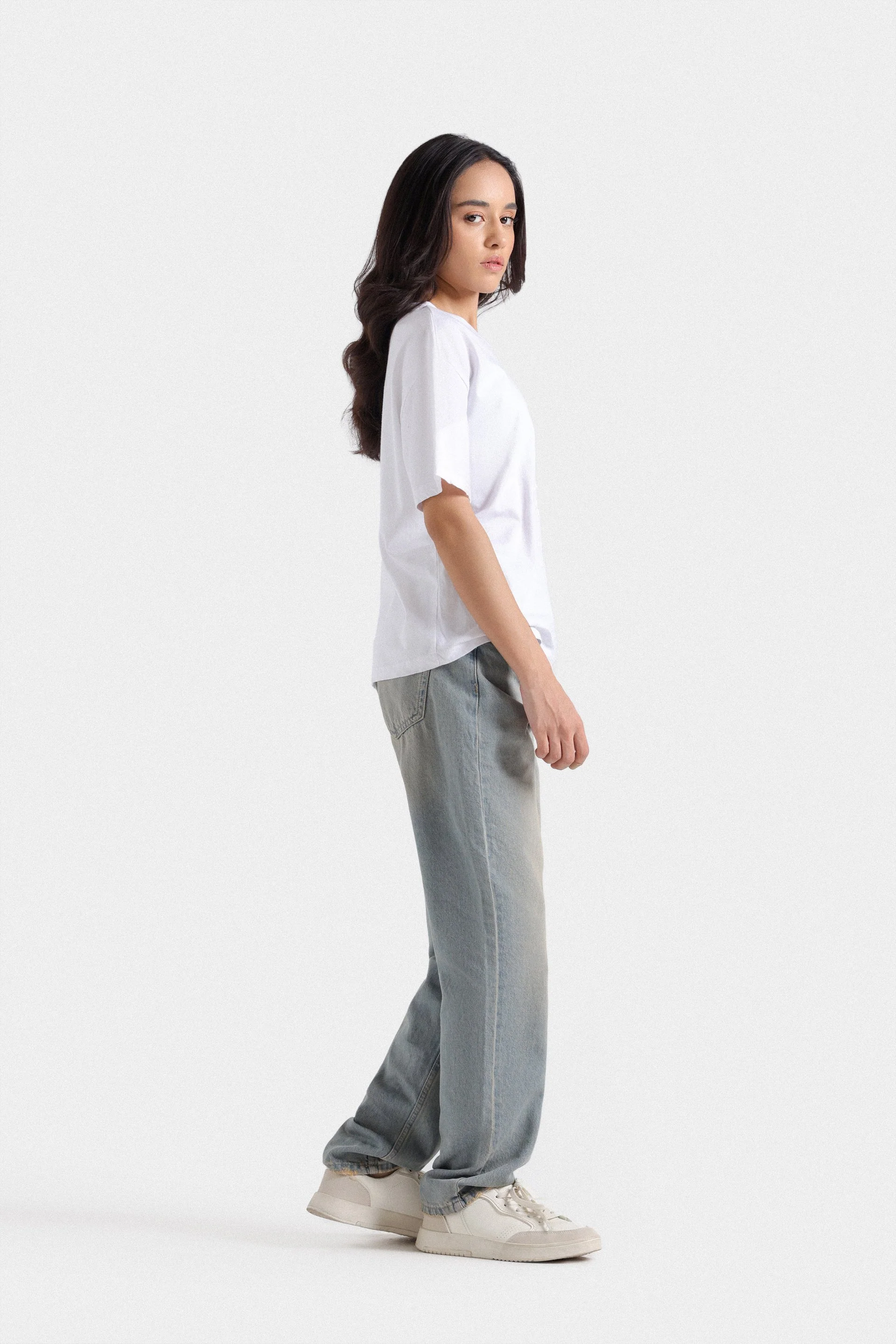 Mom Fit Jeans - Image 9