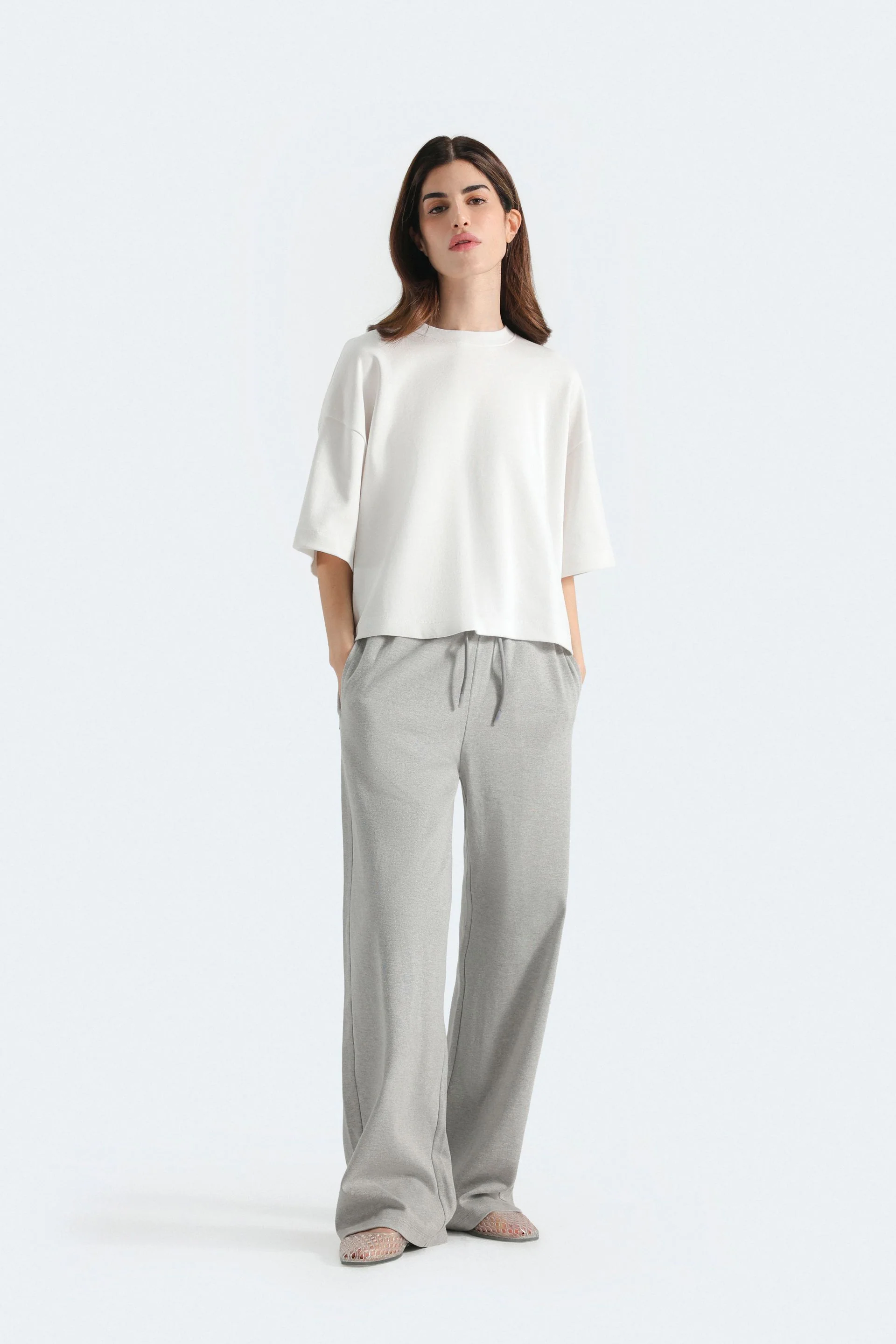 Cropped Basic T-Shirt - Image 18