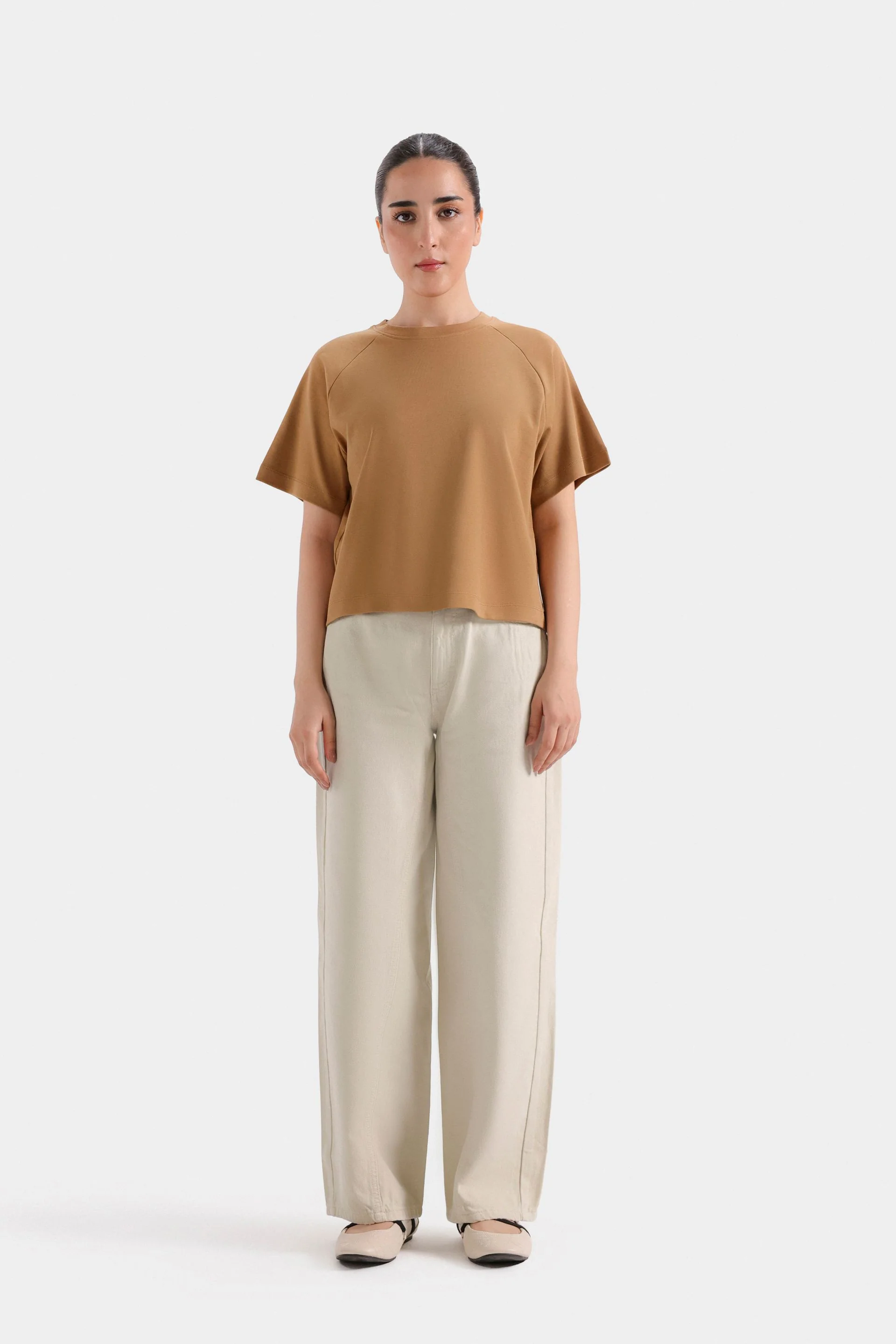 Cropped Raglan Sleeves T-Shirt - Image 4