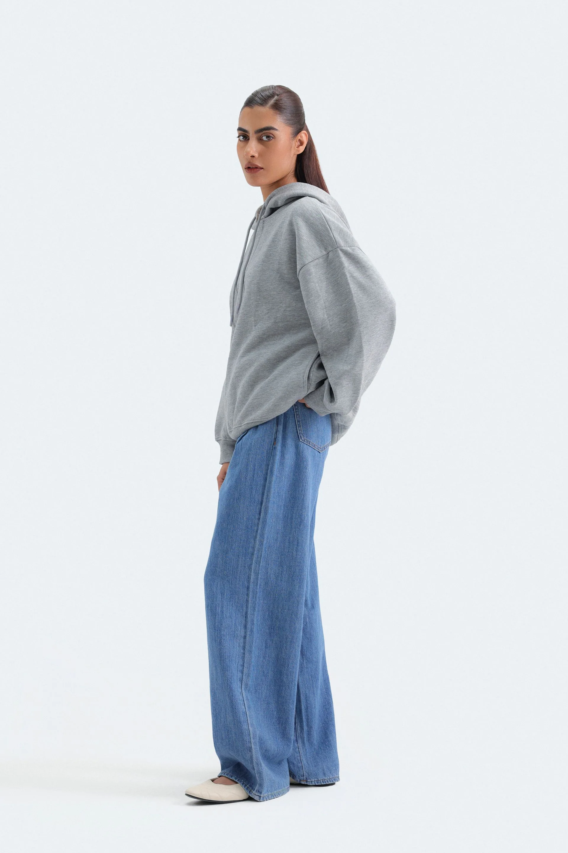 Basic Hoodie - Image 11
