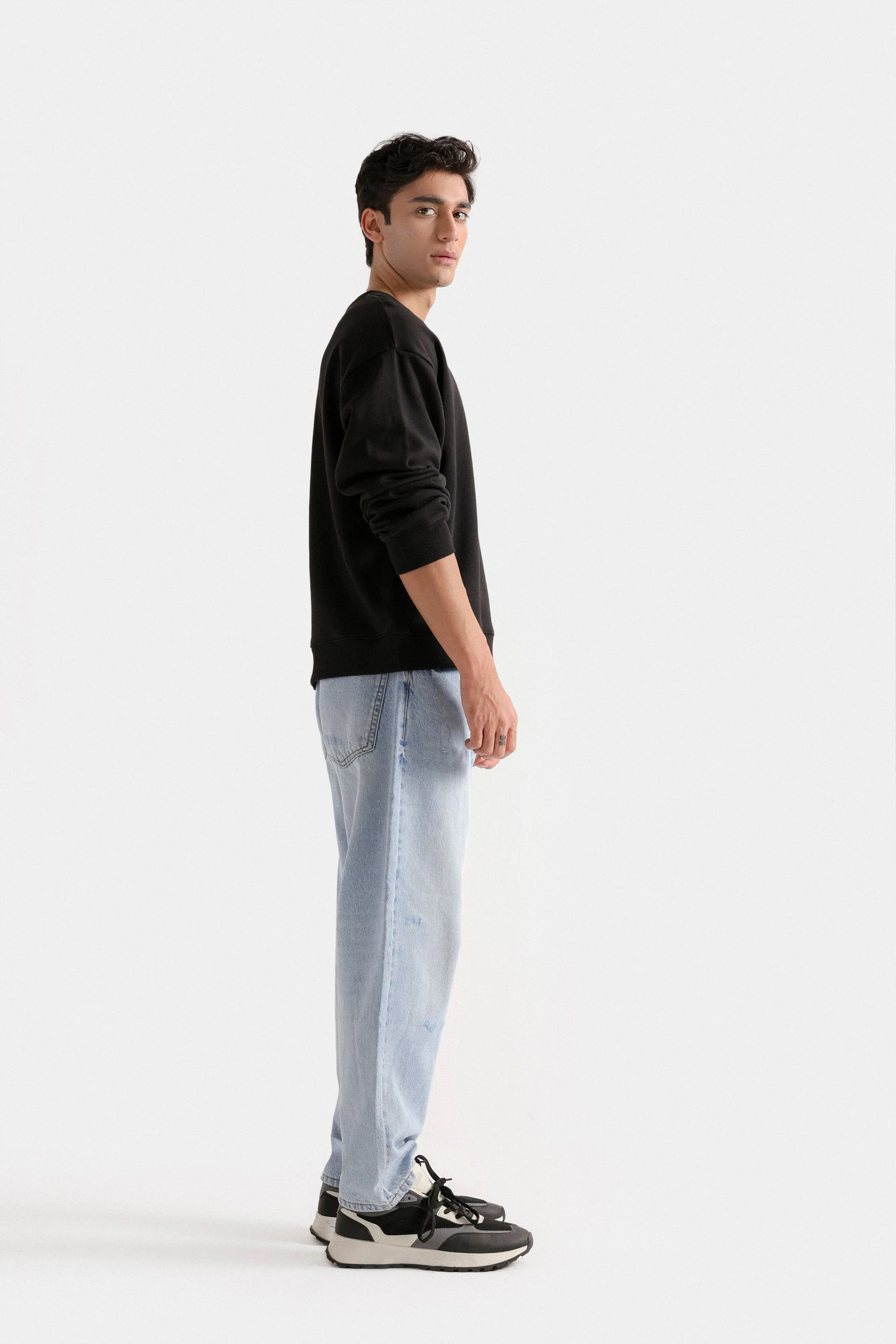 Basic Sweatshirt - Image 3