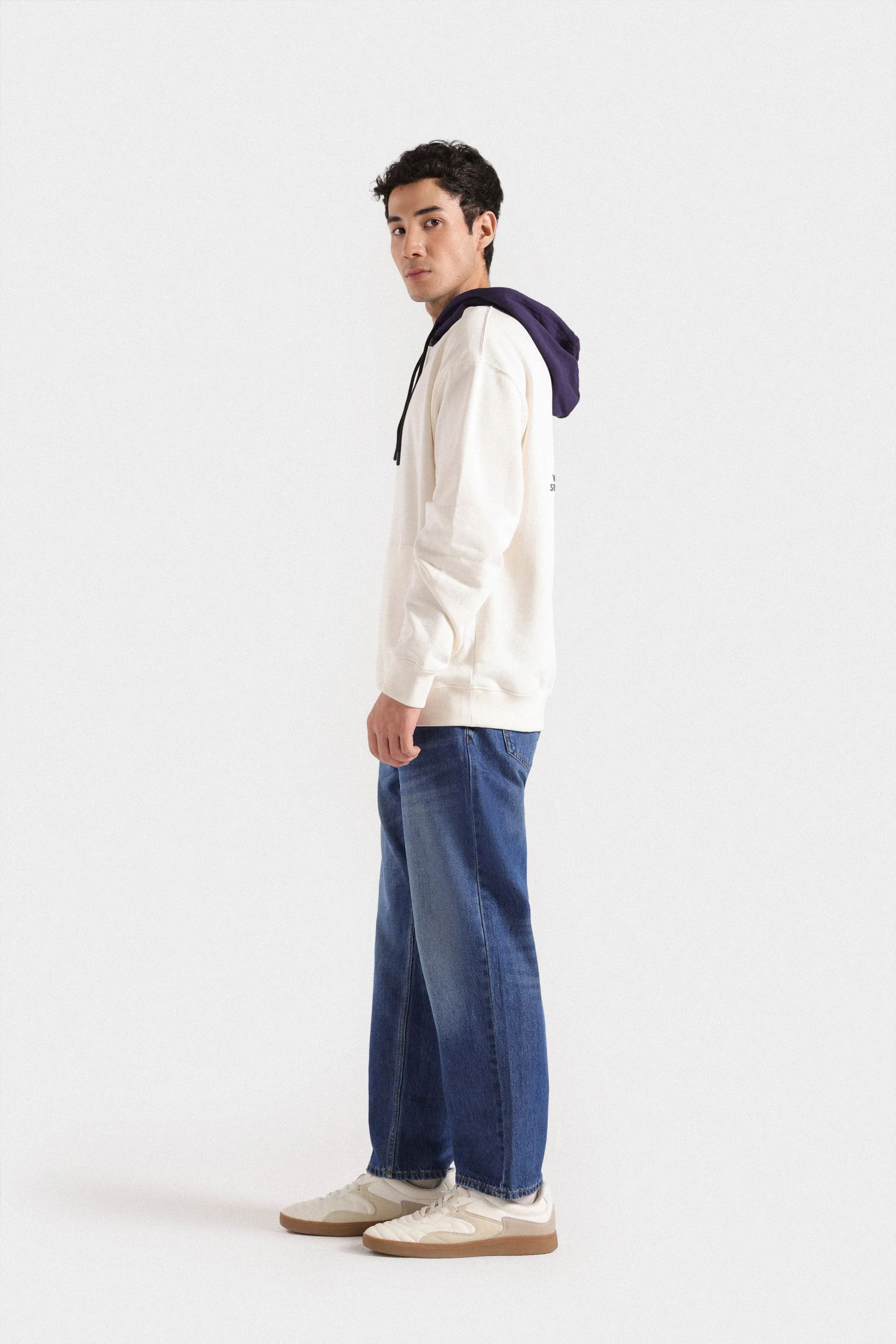 Color-Block Graphic Hoodie - Image 4