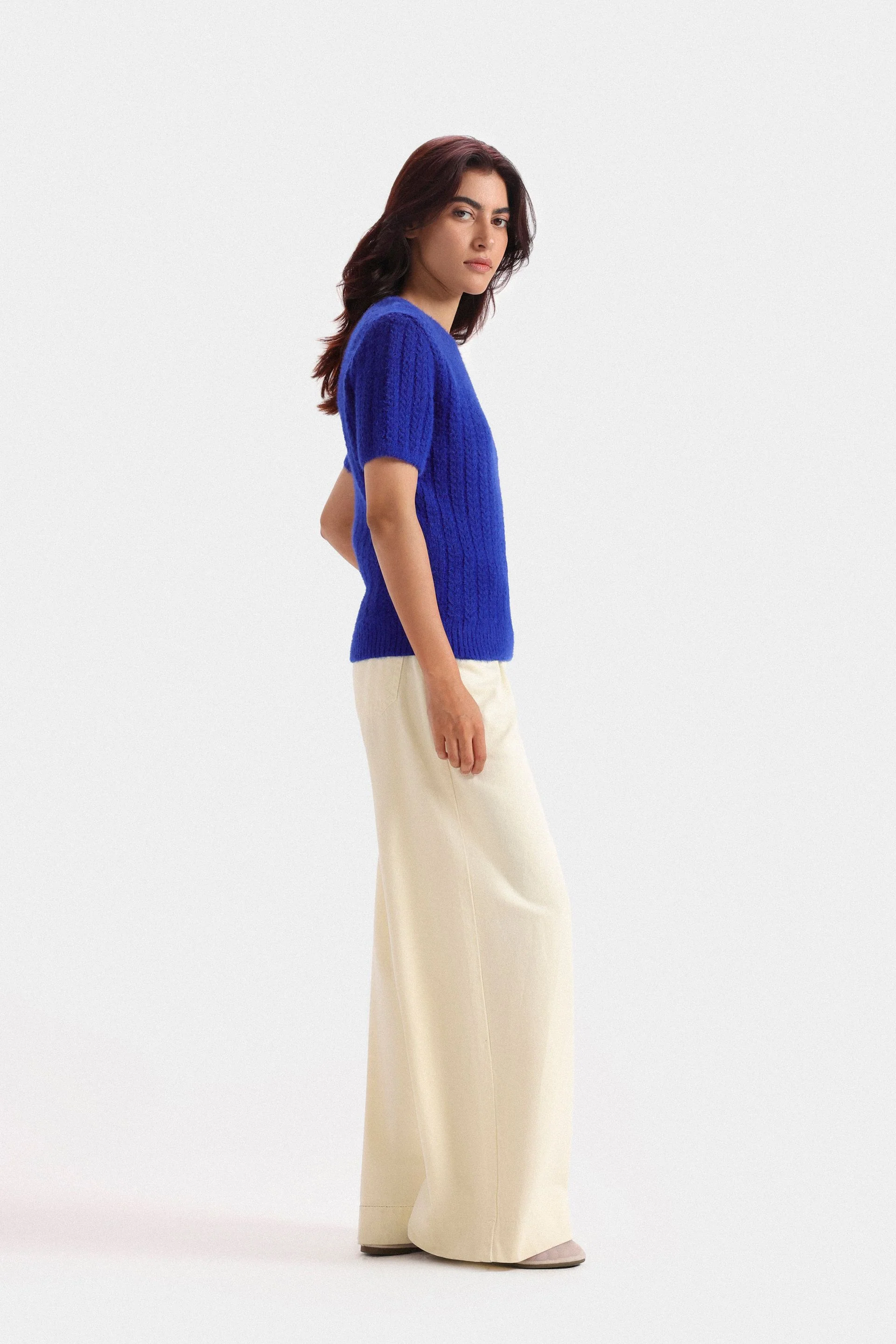 Cropped Cable Knitted Sweater - Image 10