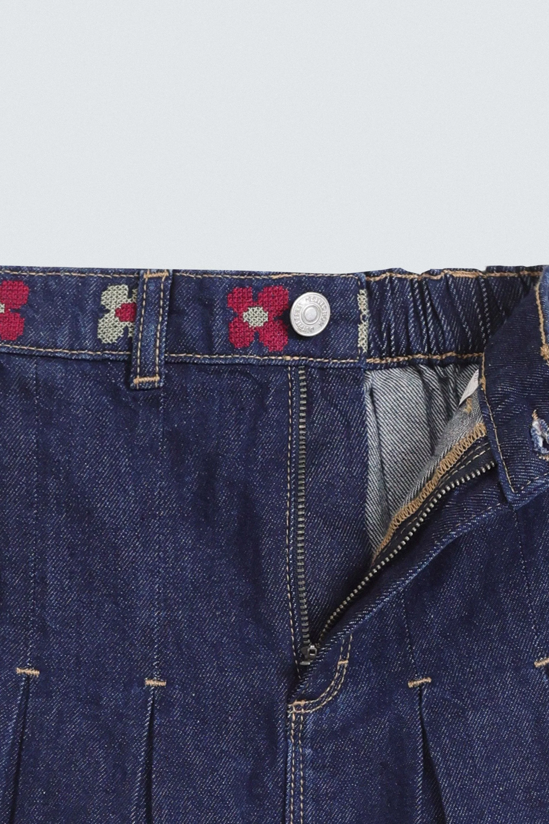 Embroidered Skirt With Pleats - Image 2