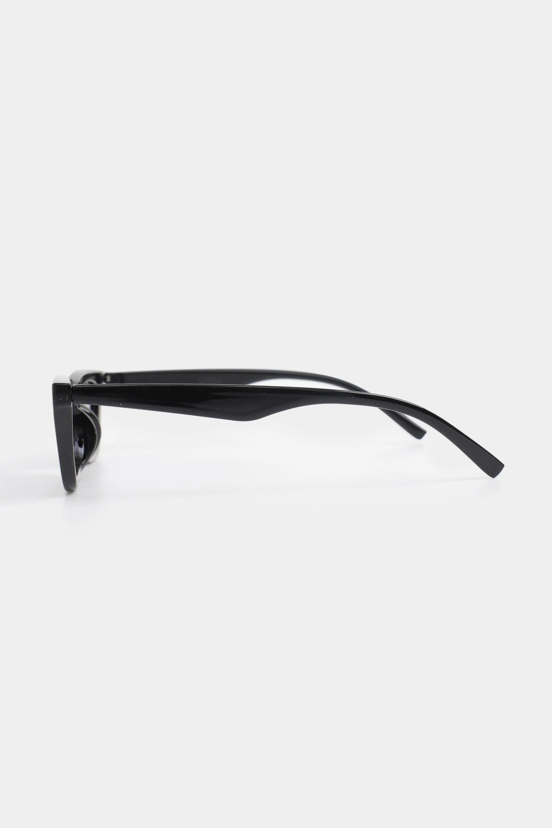 Cat Eye Sunglasses - Image 2