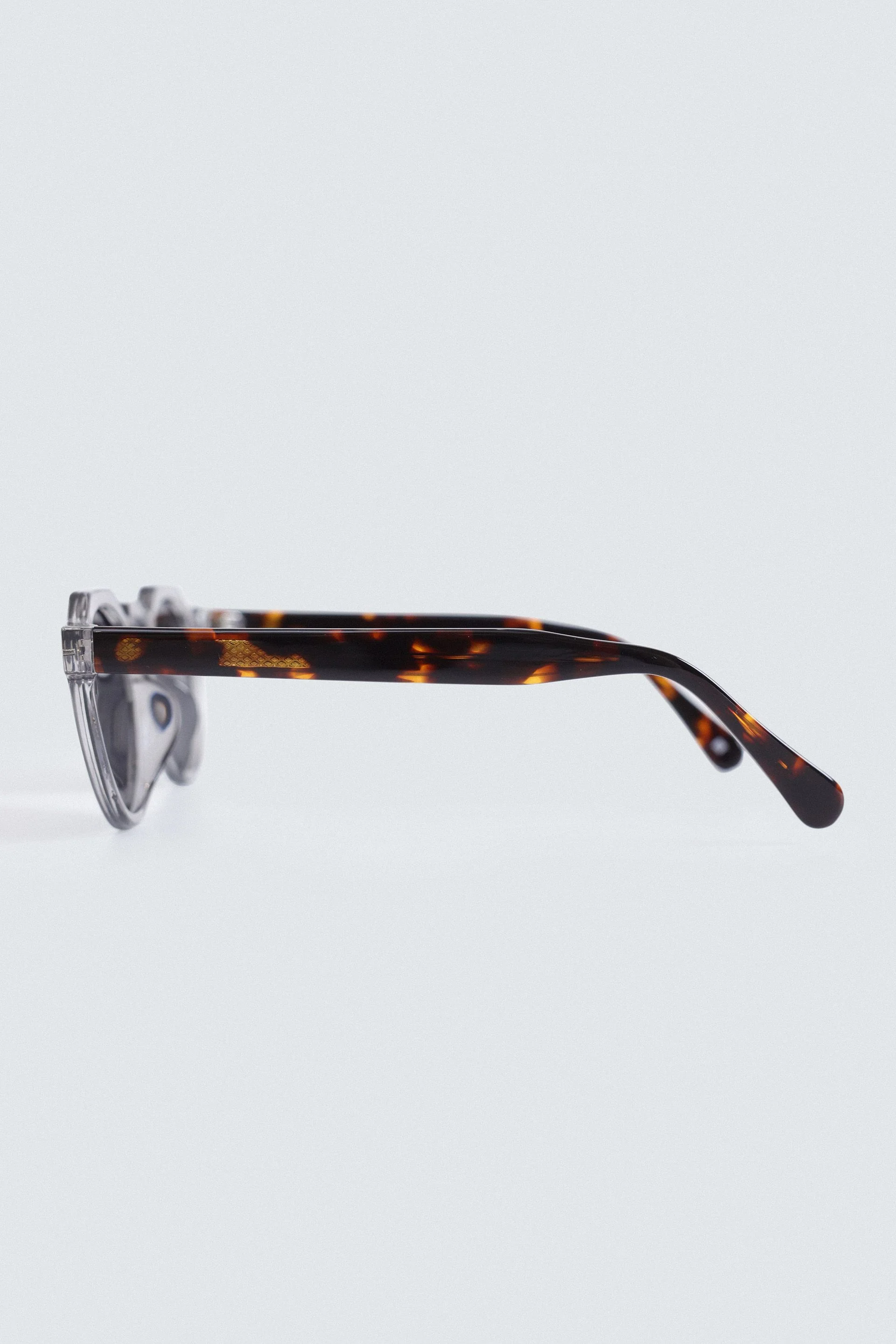 Round Tinted Sunglasses - Image 2