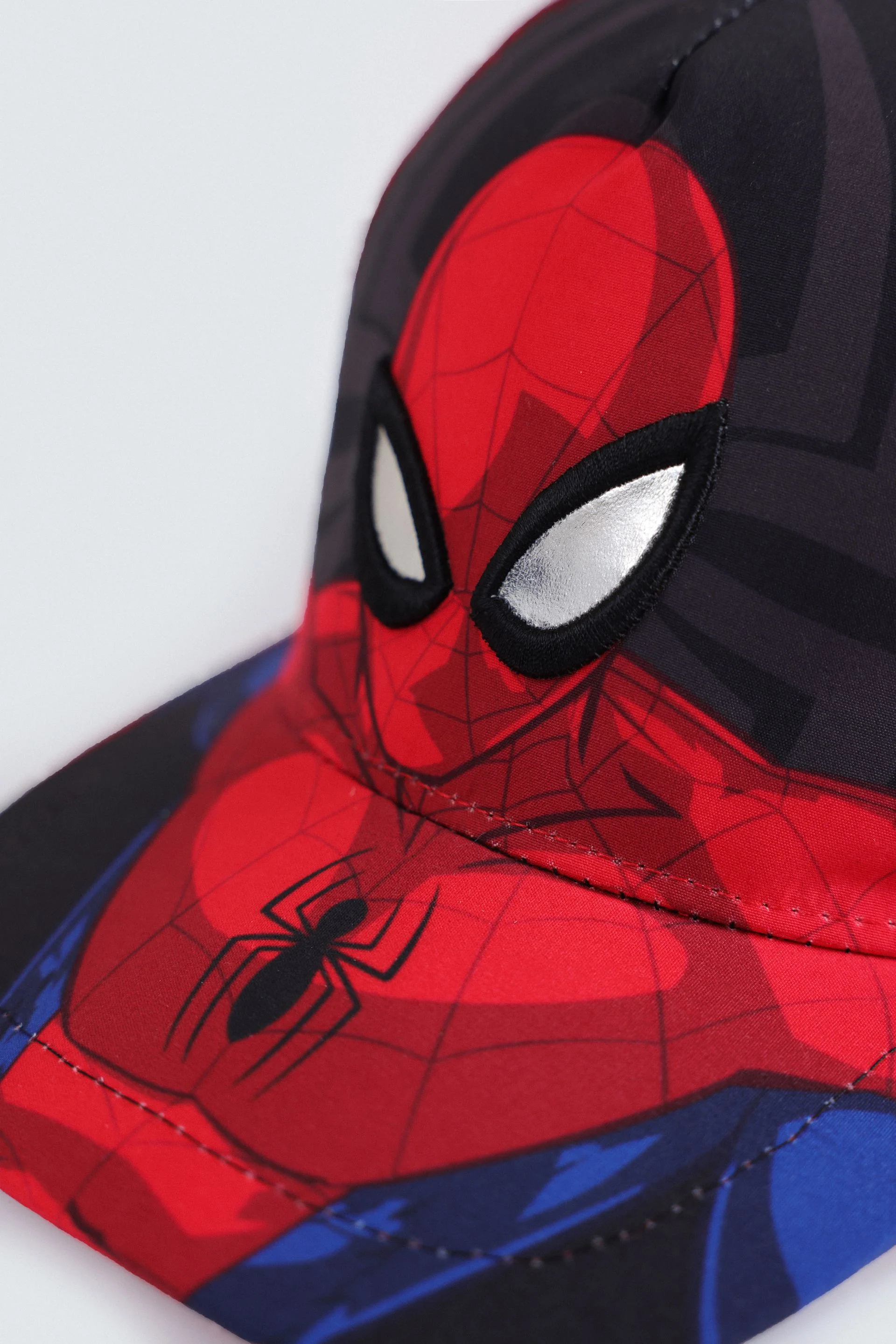 Character Graphic Mesh Cap - Image 3