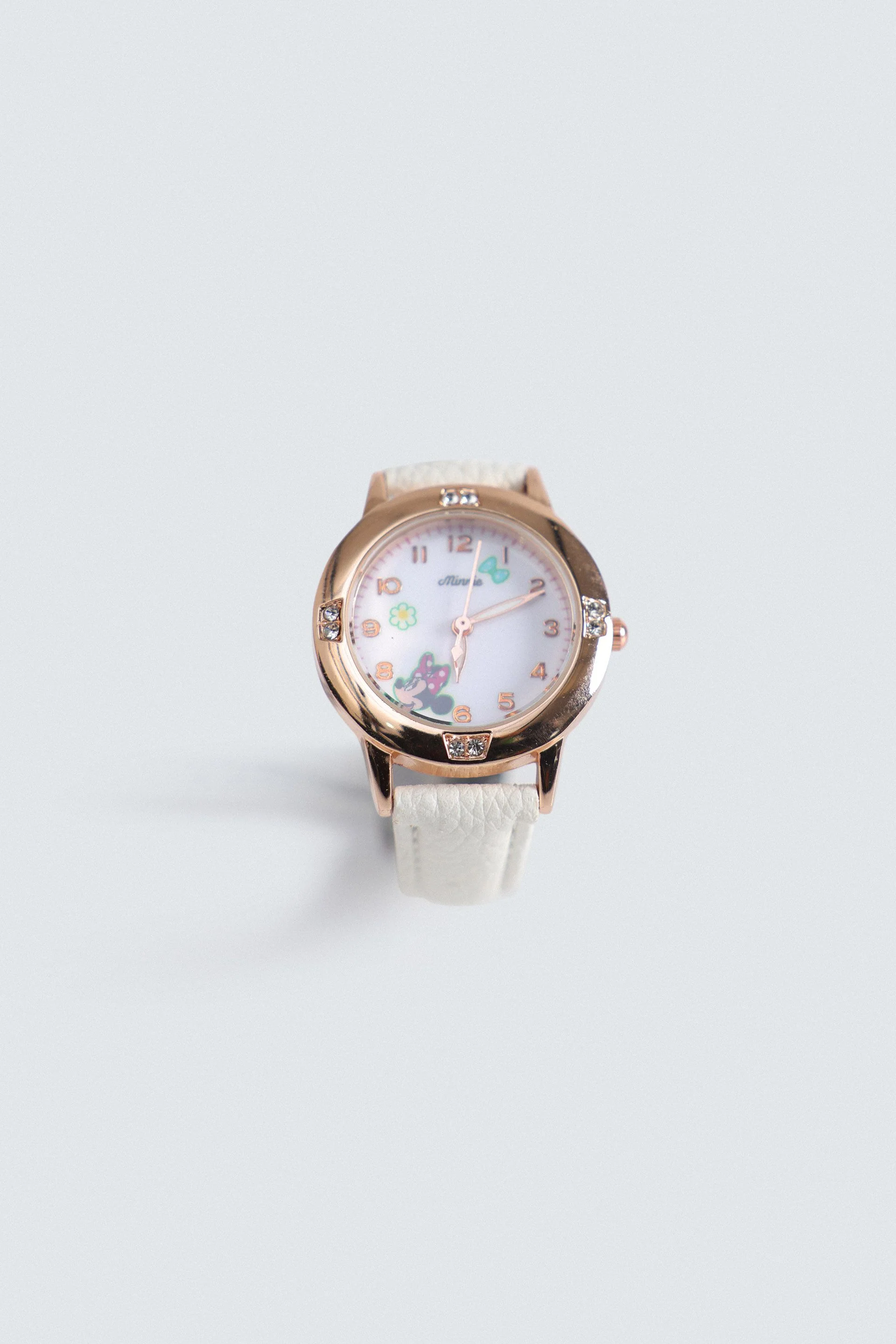 Analog Watch With Leather Straps