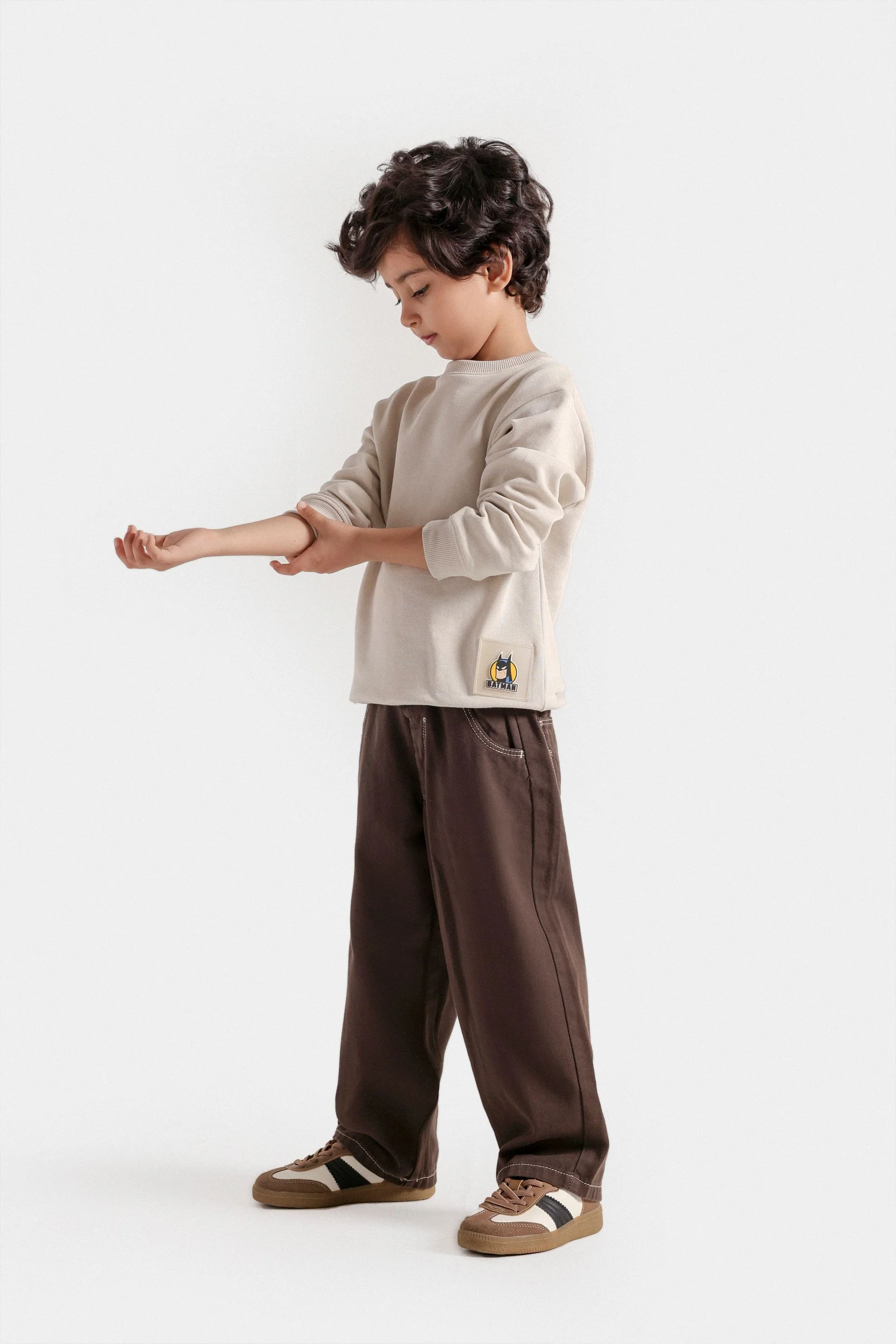 Basic Character Label Sweatshirt - Image 11