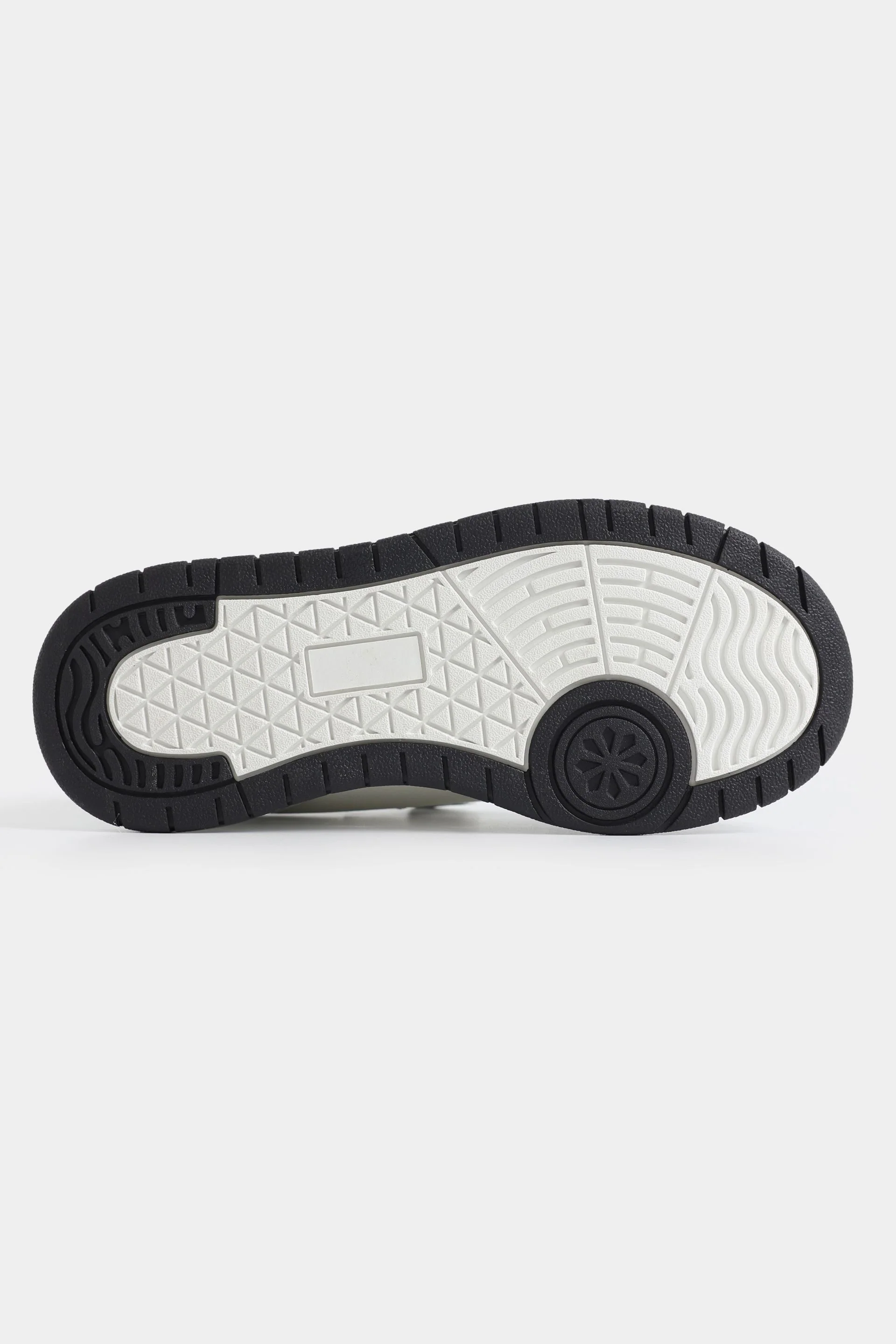 Camo Print Low-Top Sneakers - Image 12