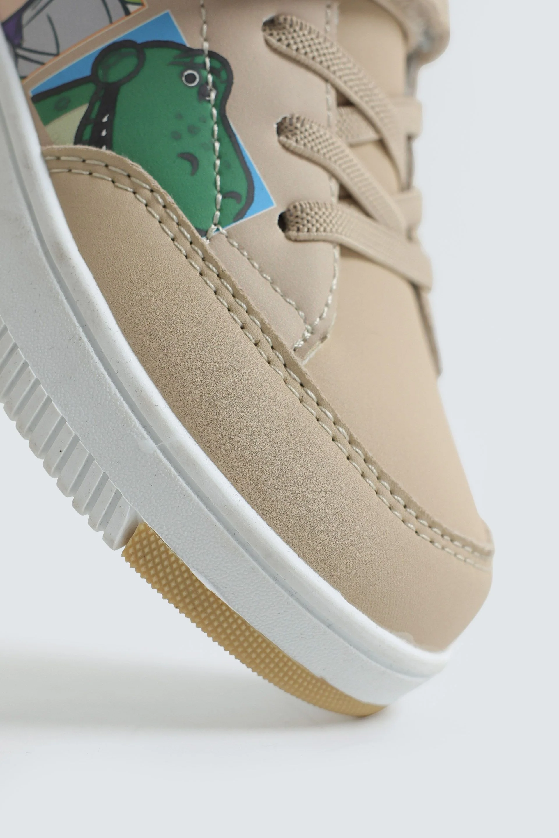 Character Low-Top Sneakers - Image 10