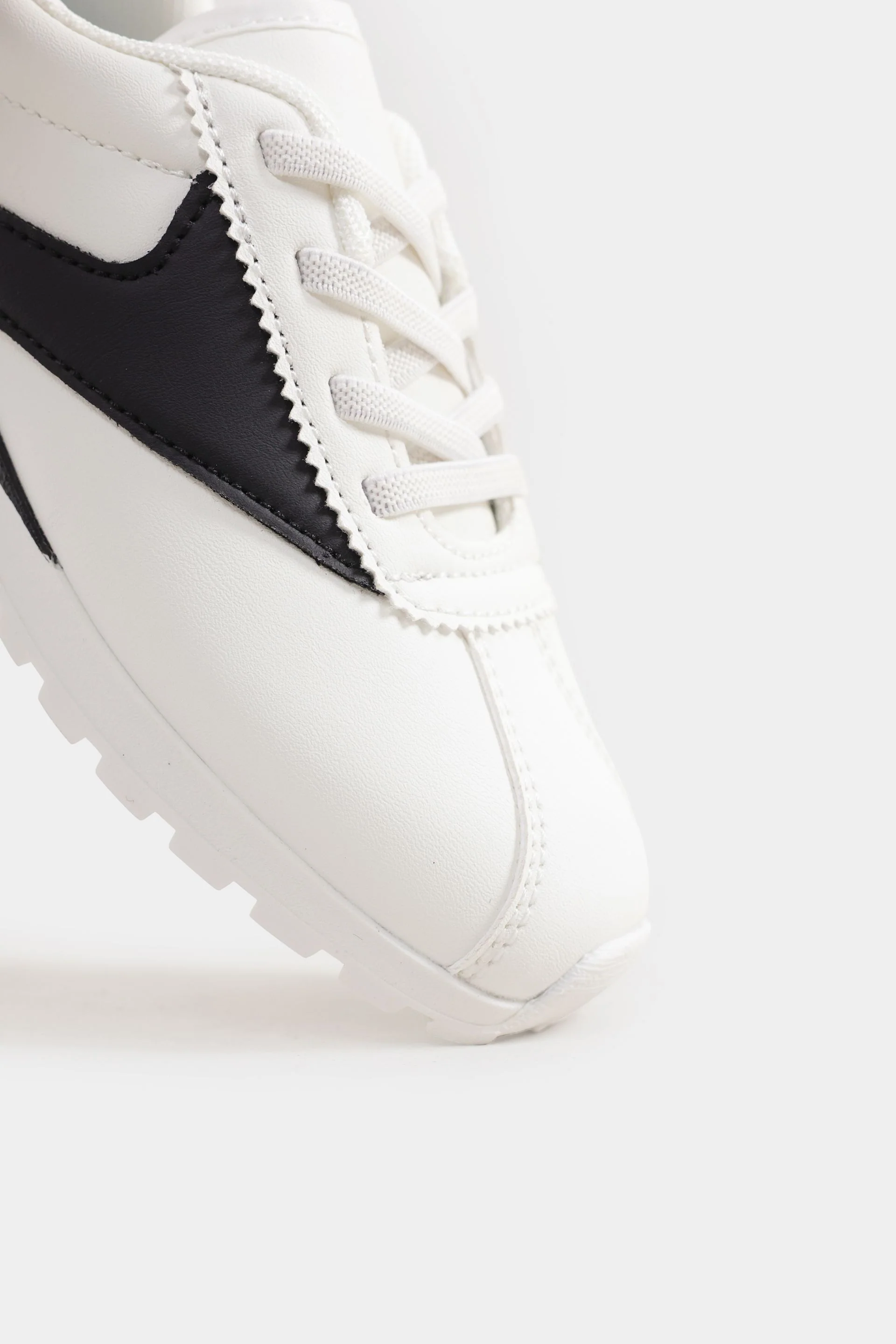 Sporty Trainers - Image 8