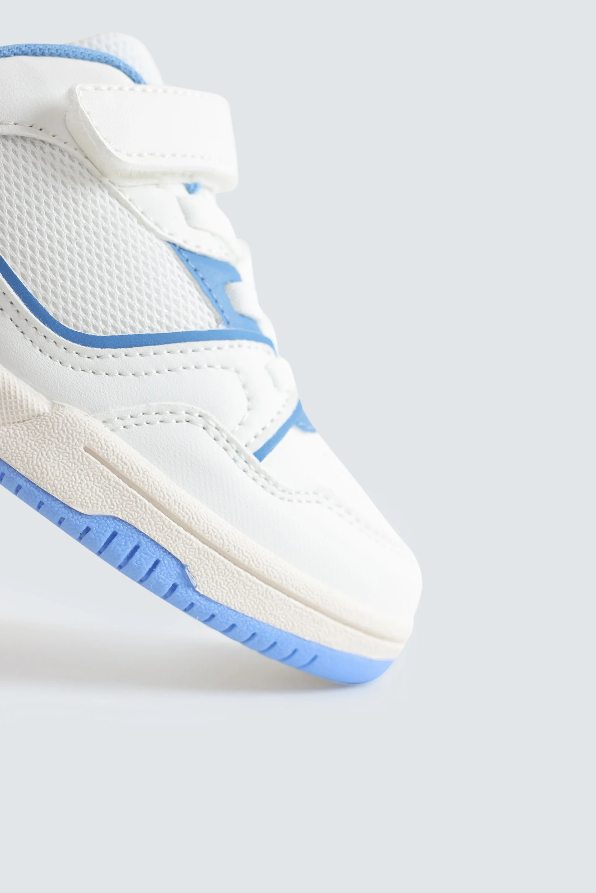Multi-Piece Mesh Sneakers - Image 3