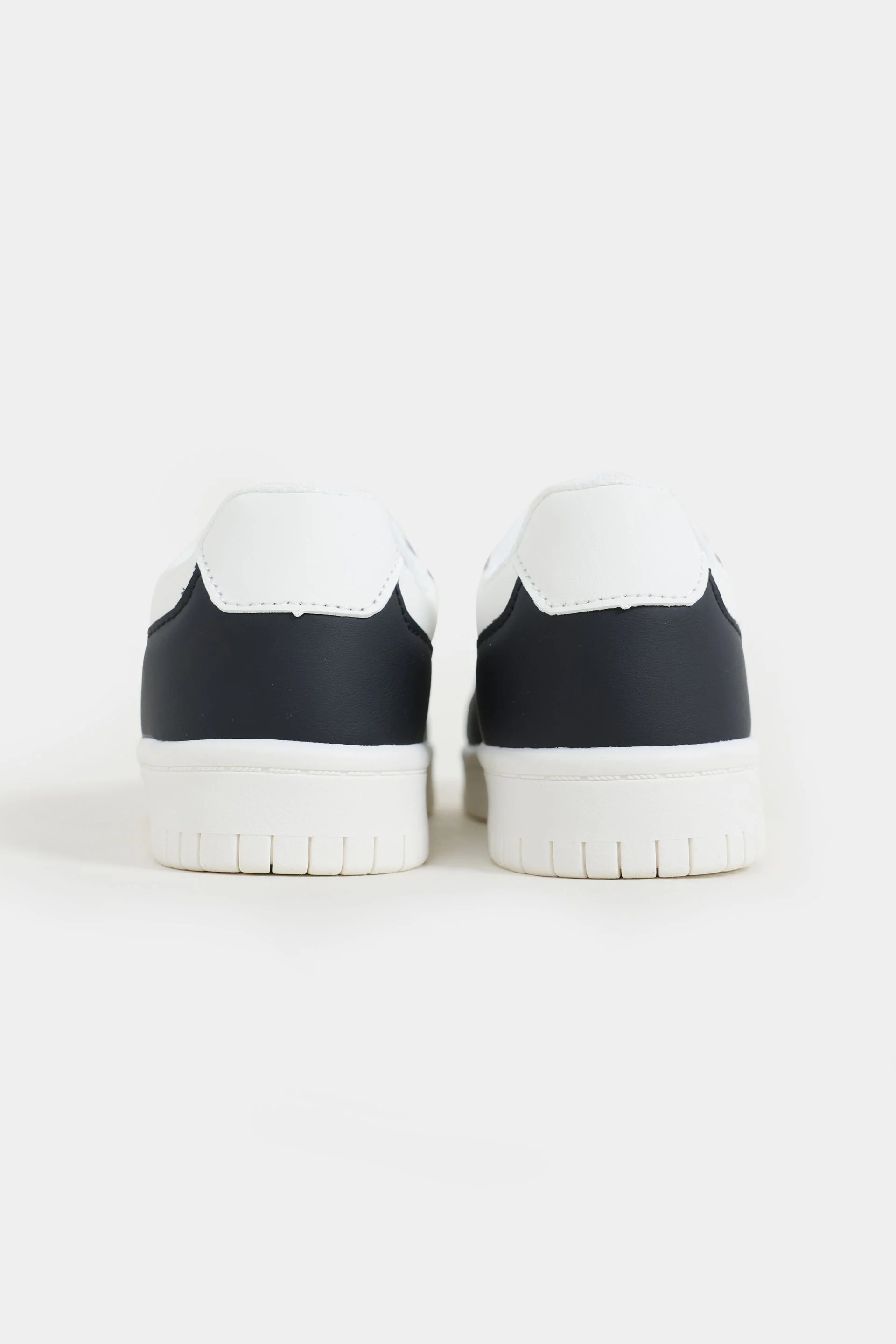 Low-Top Sneakers - Image 11
