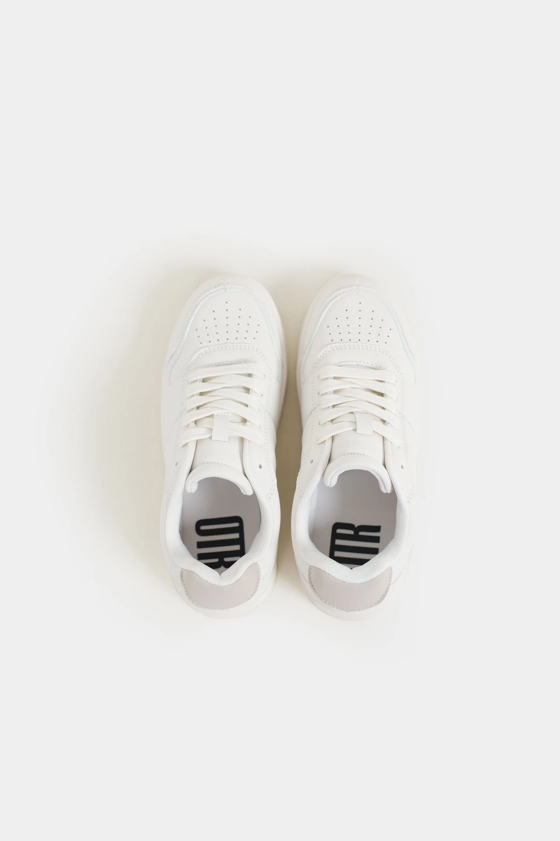 Low-Top Sneakers - Image 3