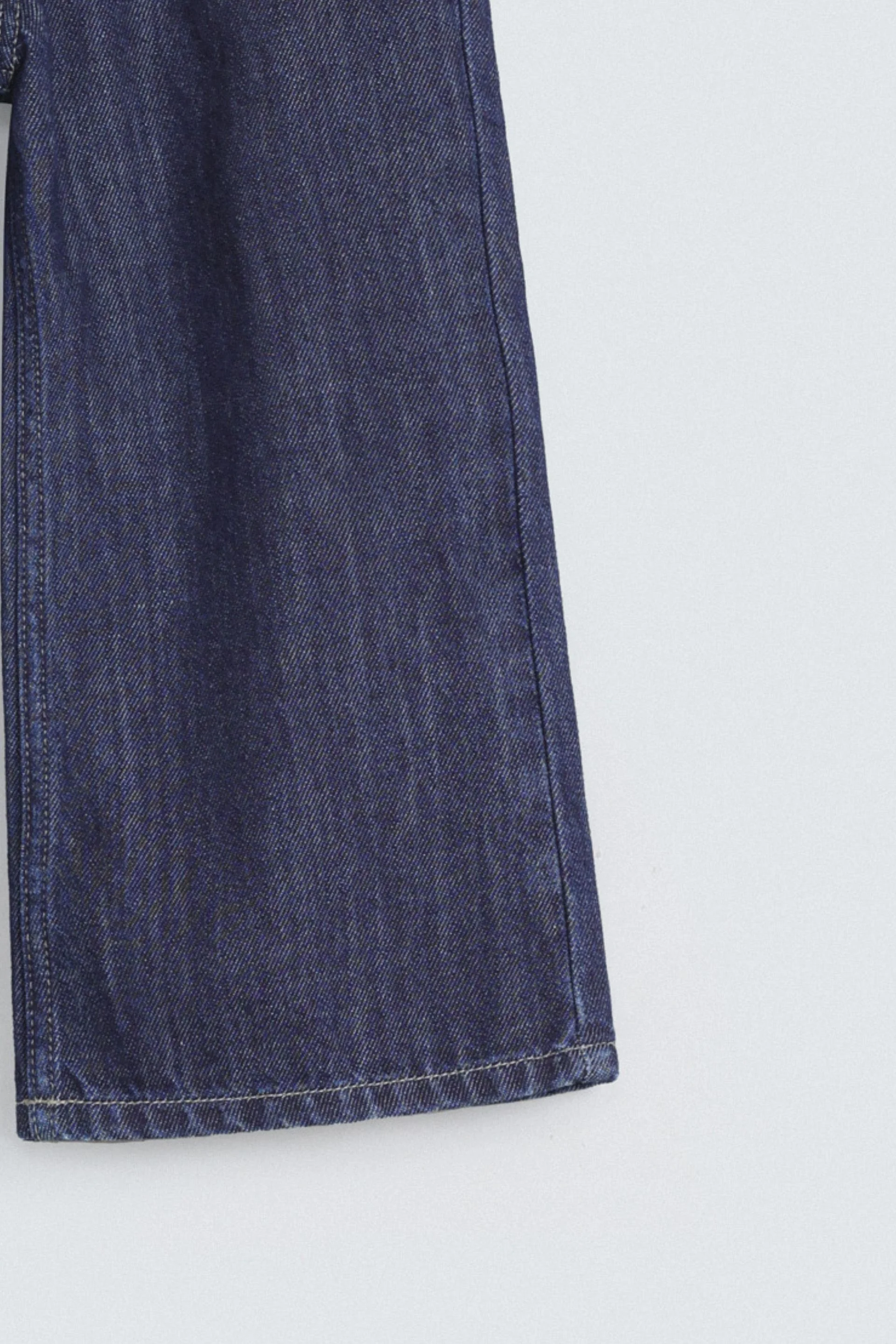 Embroidered Mom Fit Jeans - Image 3