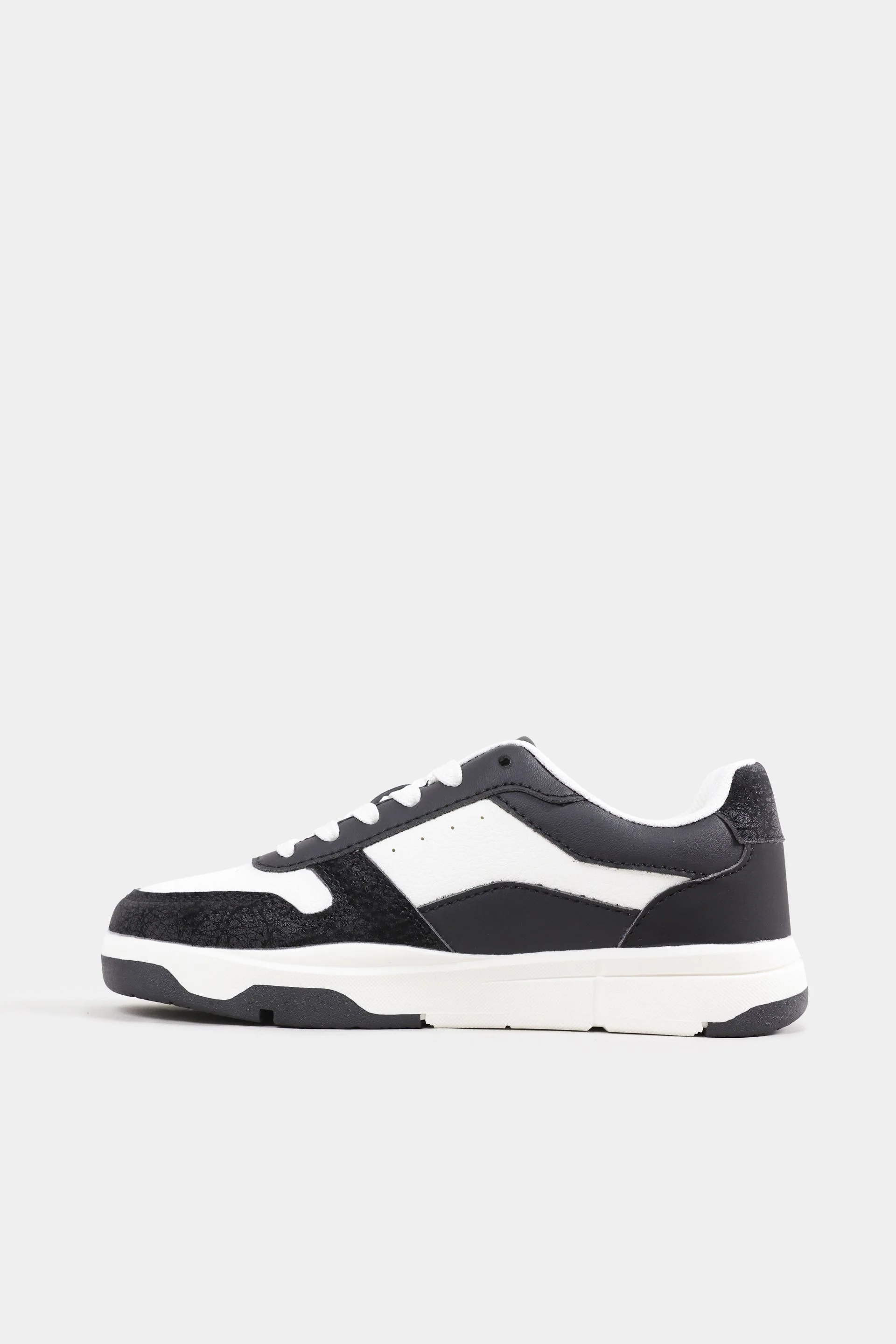 Multi-Piece Trainers - Image 4
