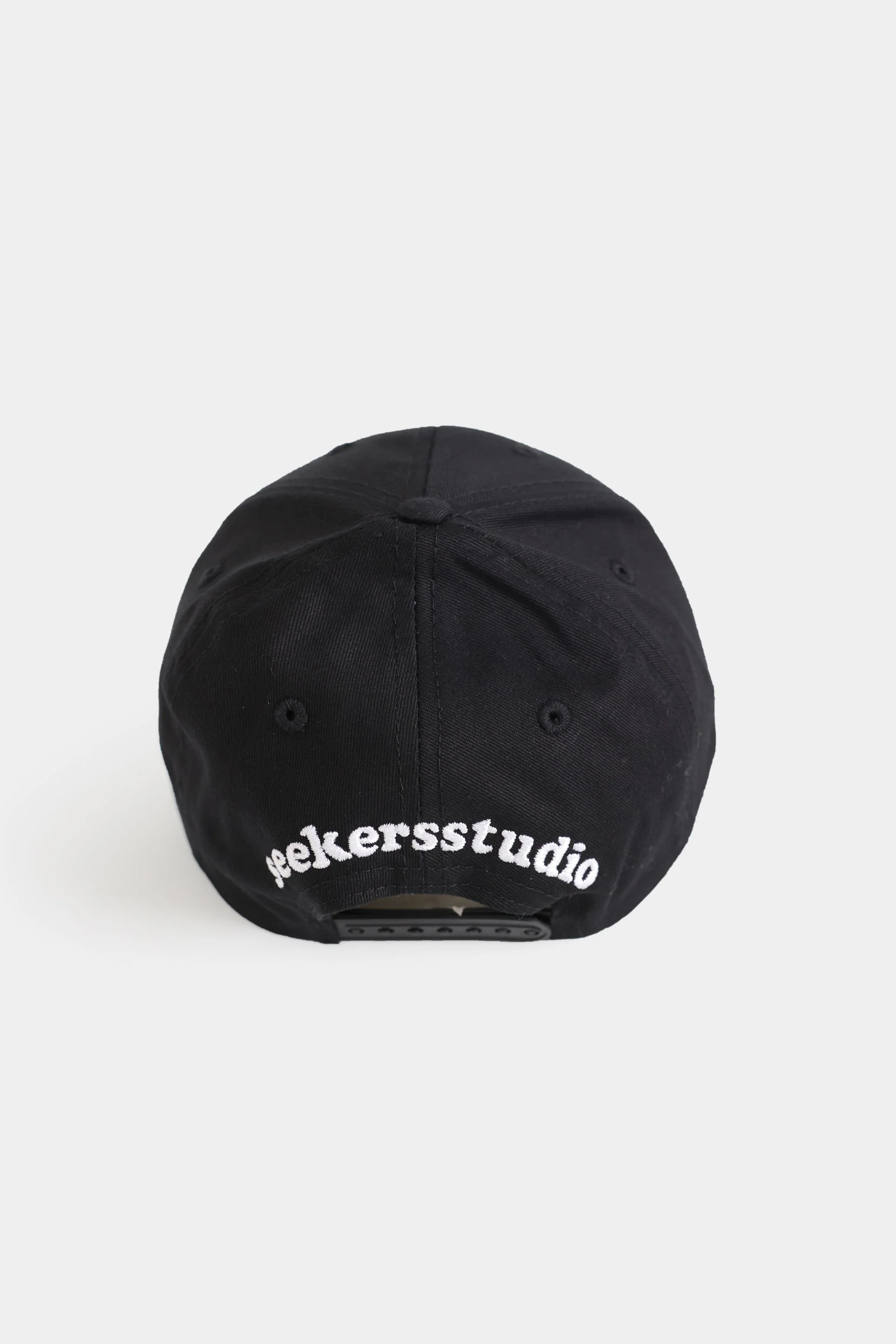 Embroidered P-Cap - Image 4