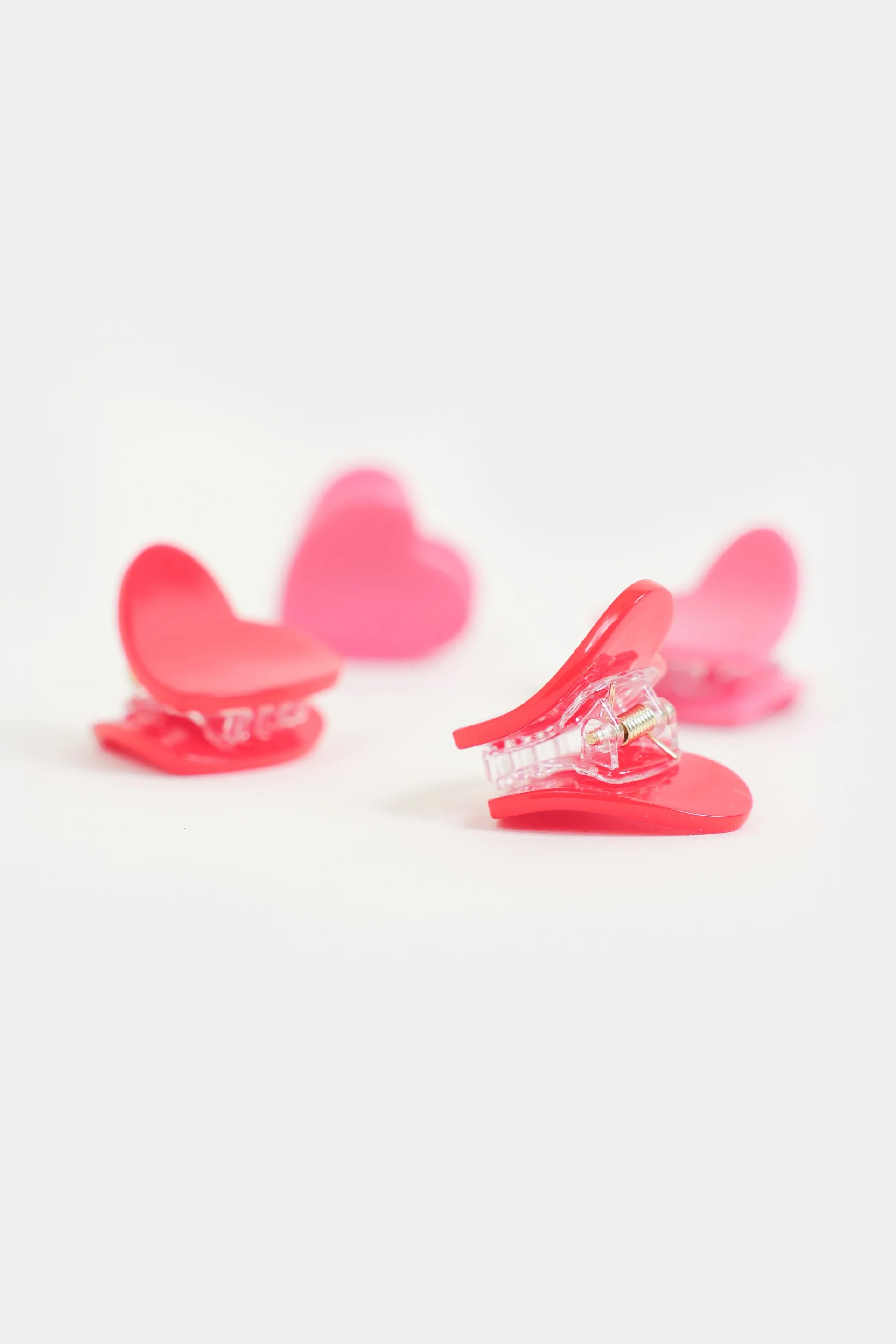 Pack of Mini Heart Clips - Image 2