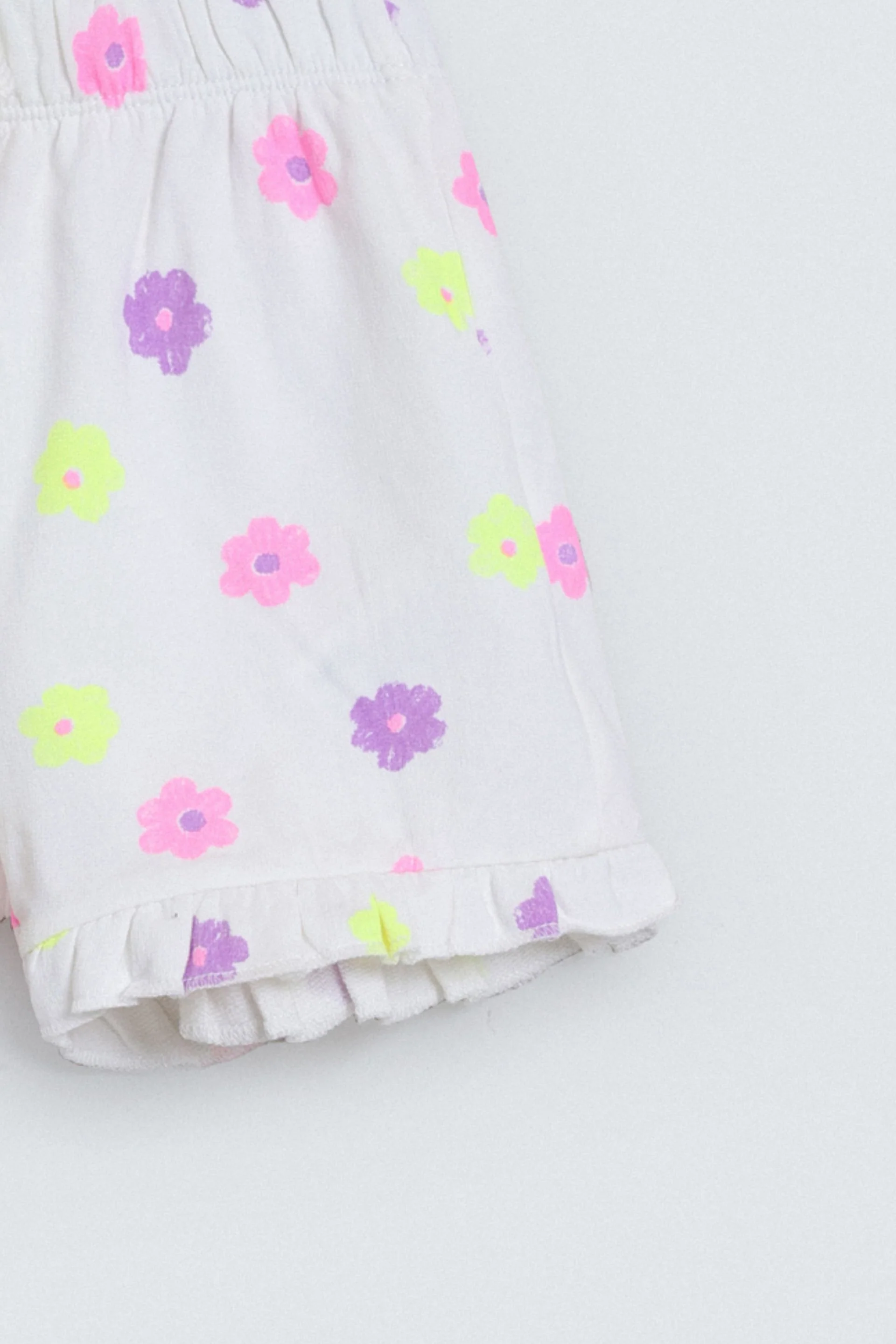 Graphic Co-Ord Set With Ruffle Sleeves - Image 6