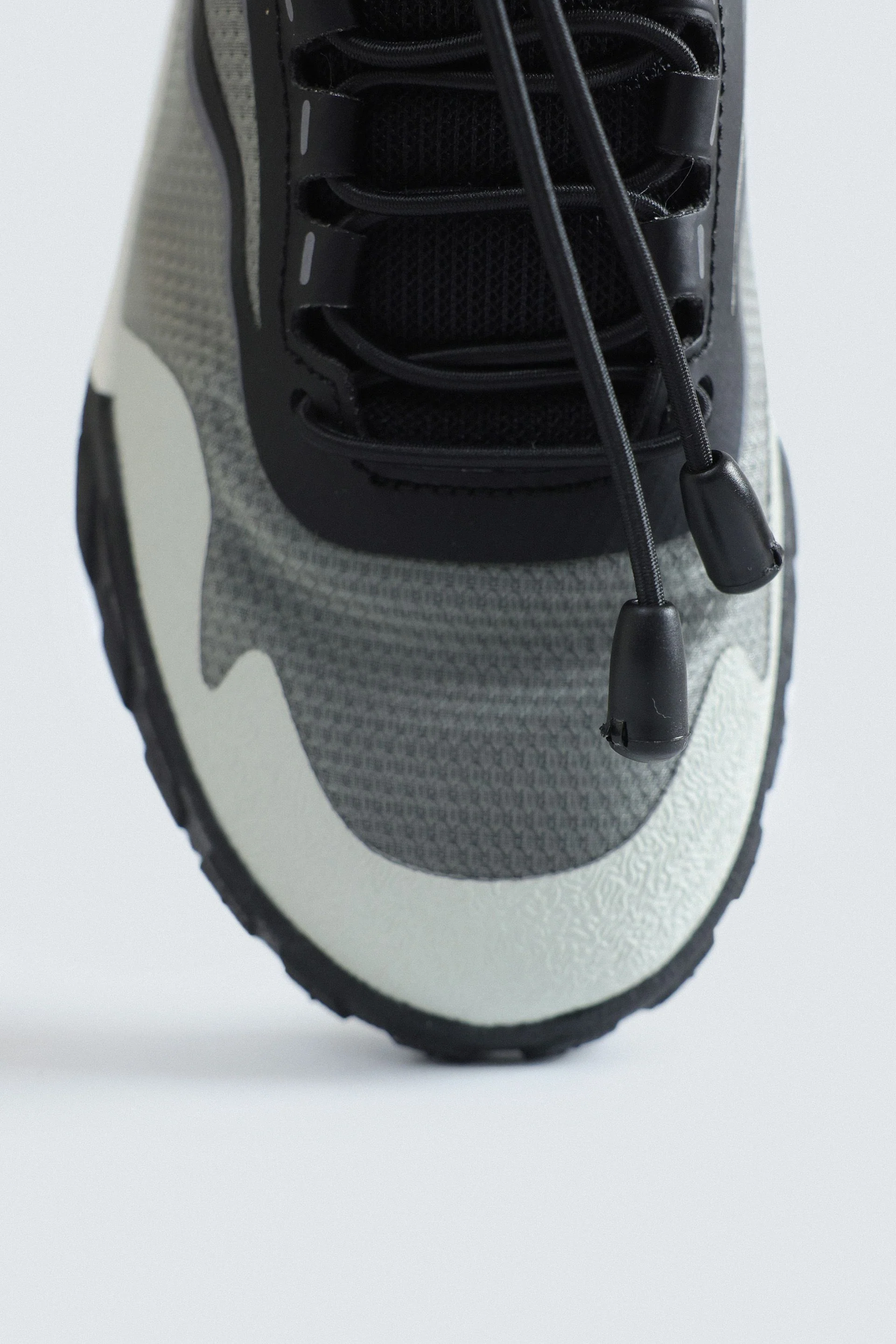 Multi-Piece Low-Top Sneakers - Image 3