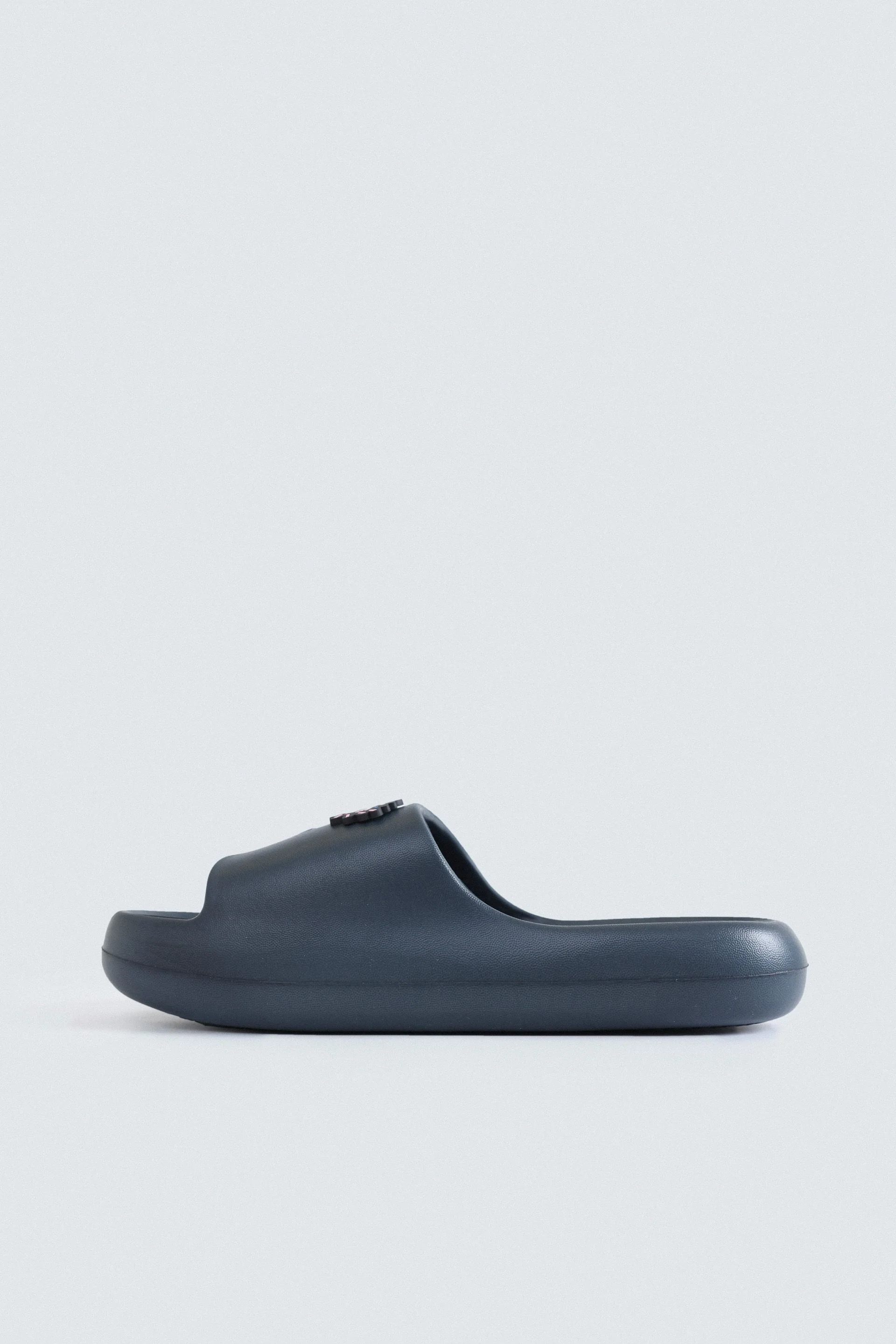 Rubber Slides With Charm Detail - Image 11