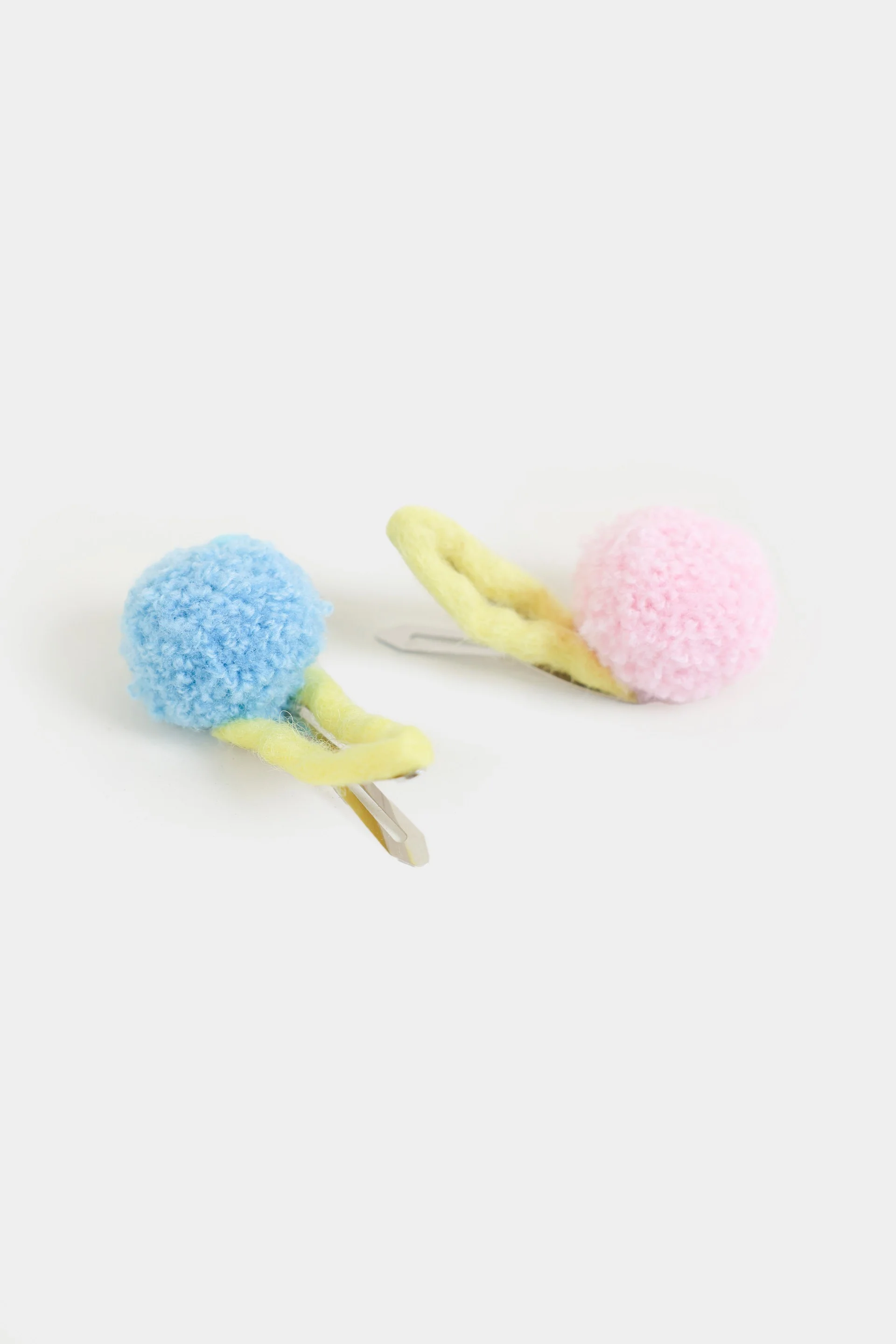 Pack of 2- Hair Clips - Image 3