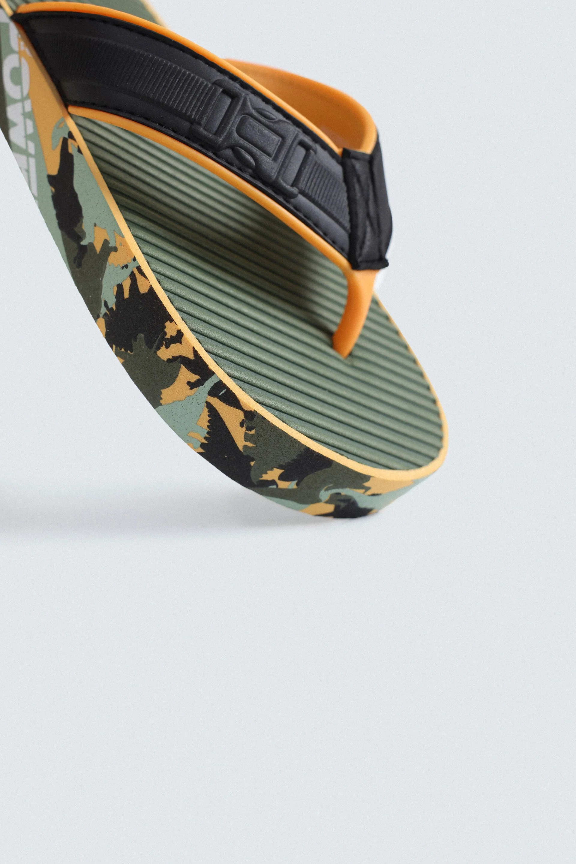 Contrast Rubber Flip Flops - Image 9