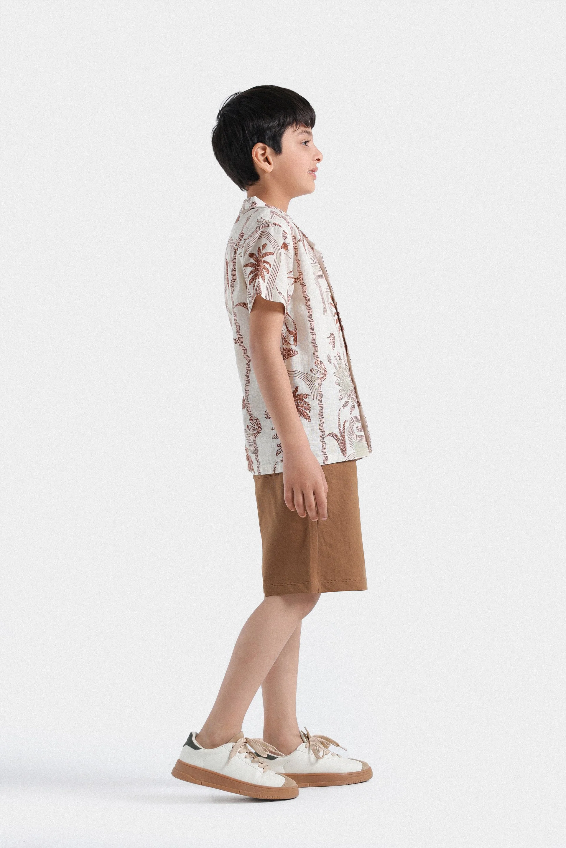 Basic Knitted Shorts With Front Seam Detail - Image 10