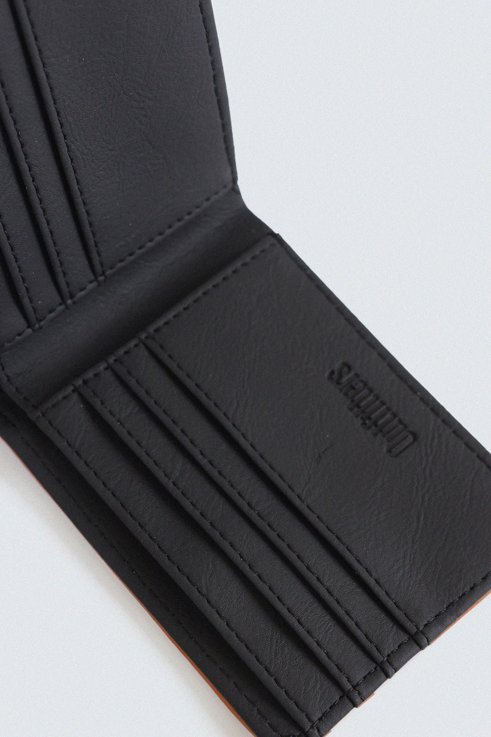 Bi-Fold Leather Wallet - Image 2
