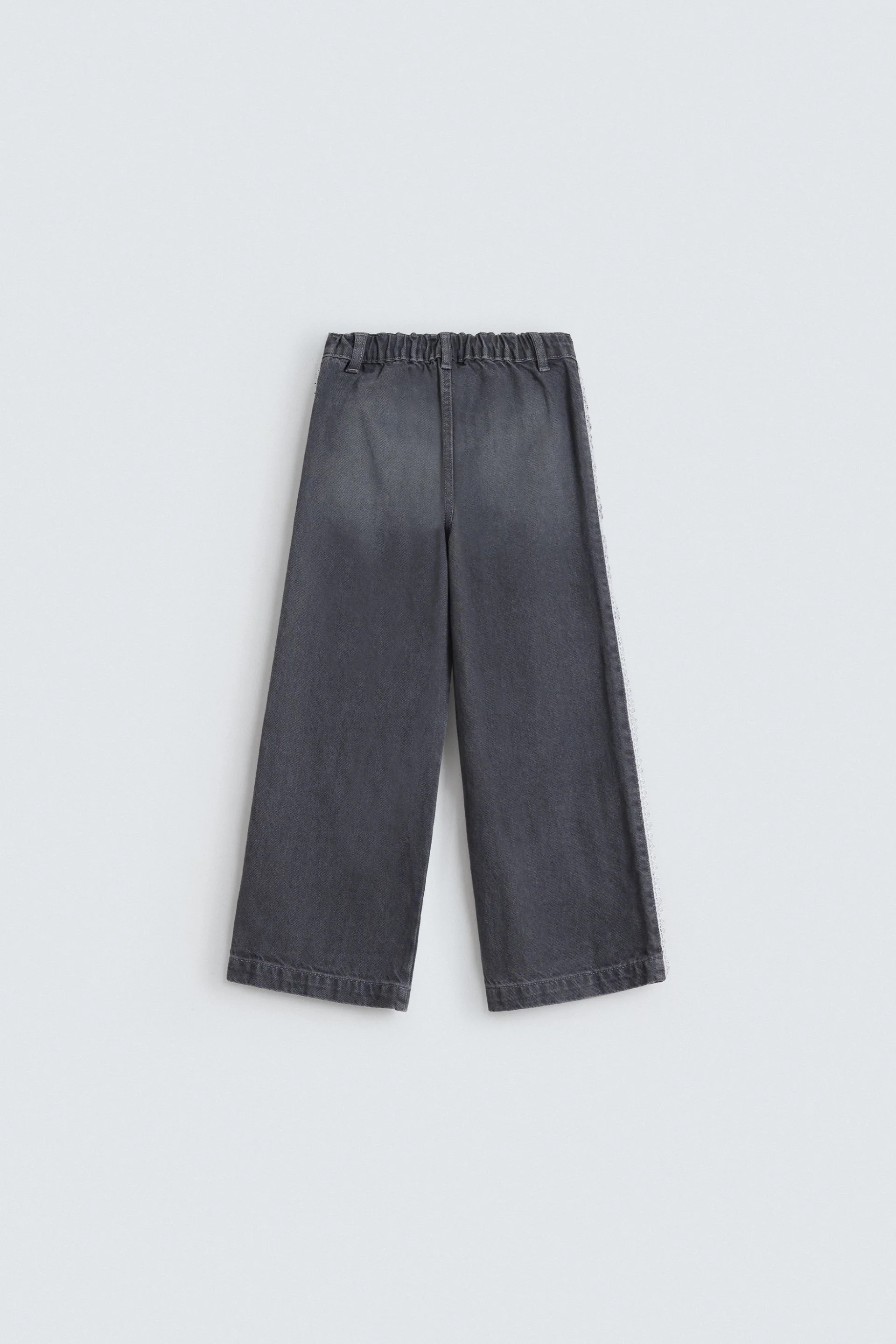 Wide Leg Jeans With Lace Detail - Image 11
