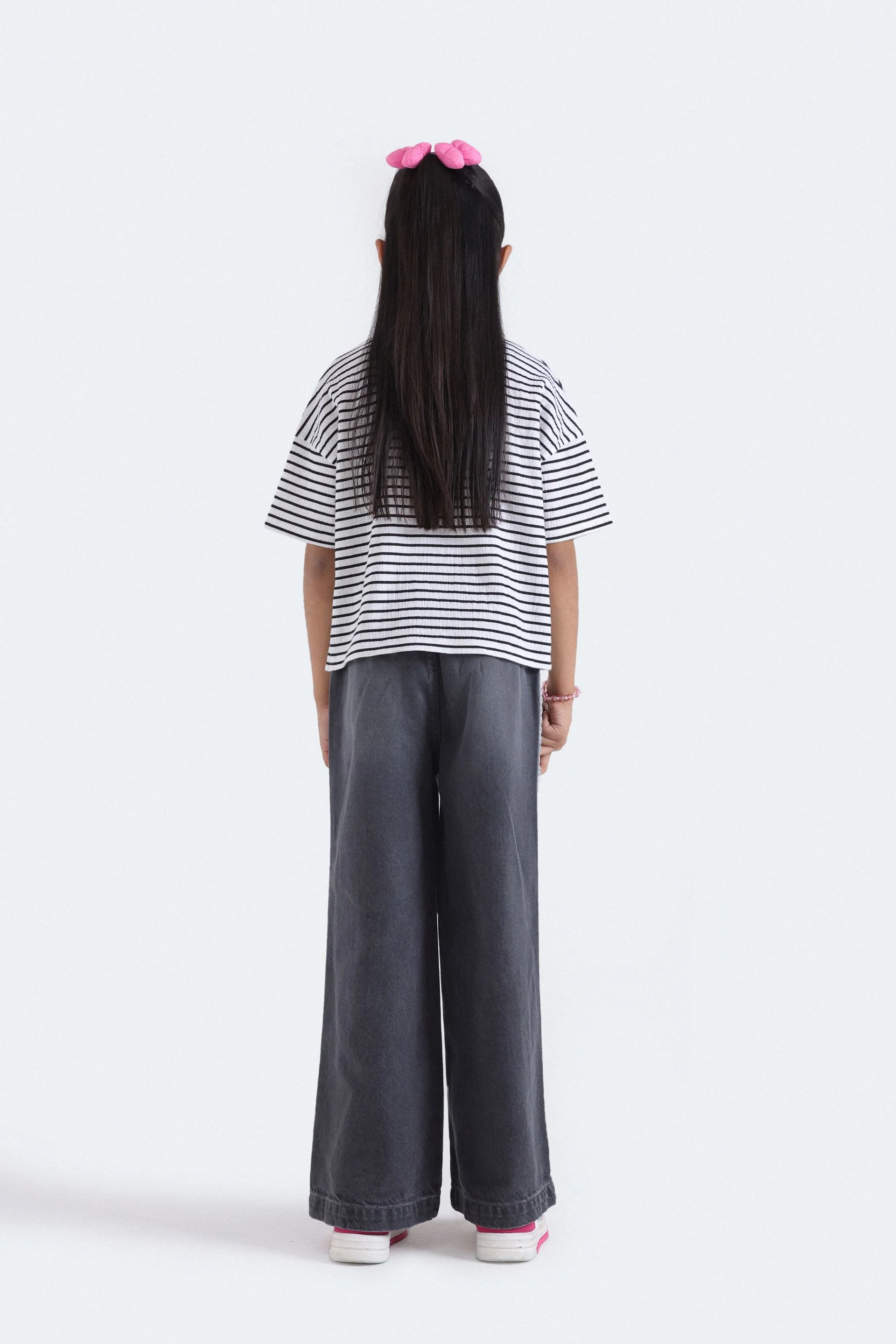 Wide Leg Jeans With Lace Detail - Image 14