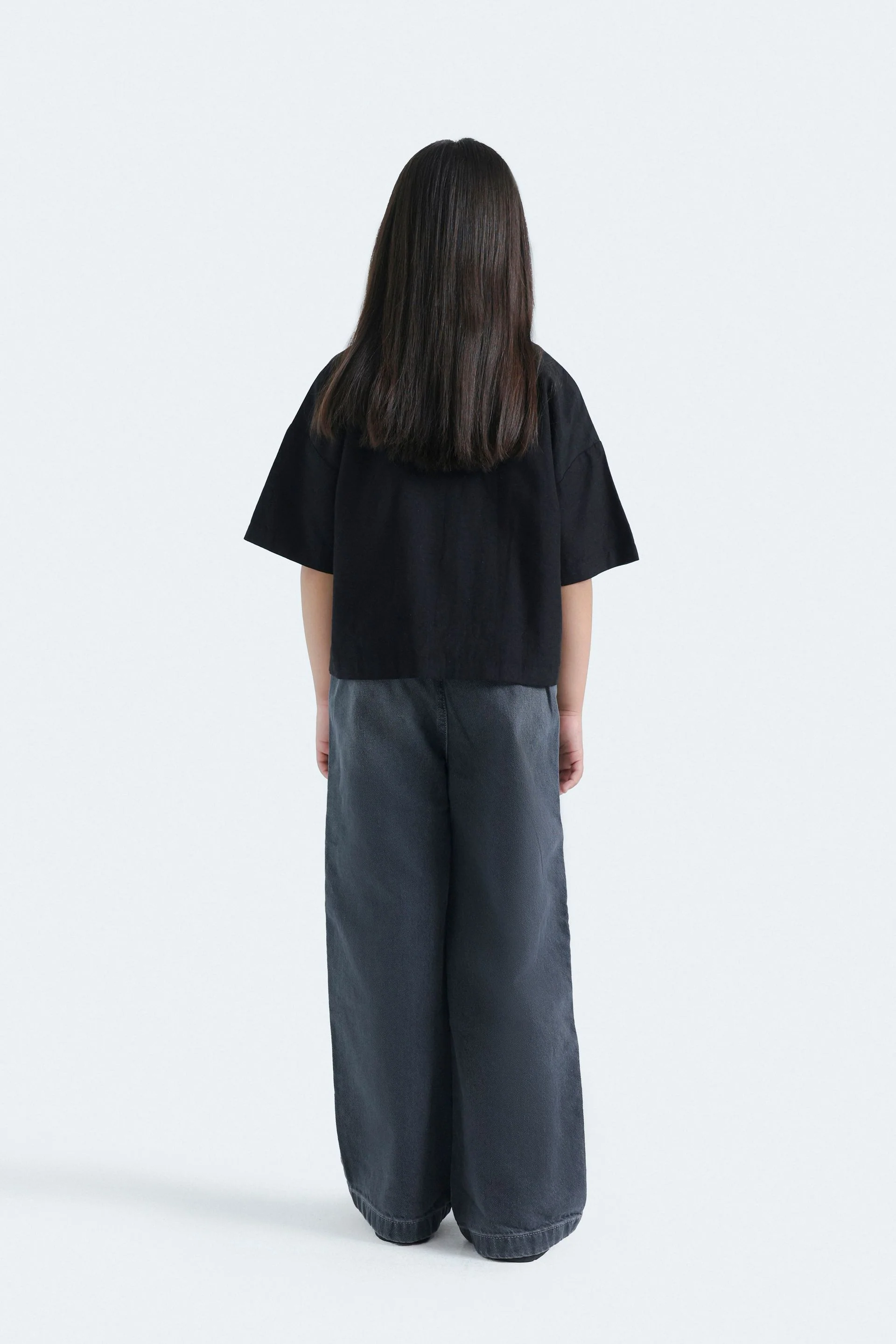 Wide Leg Jeans With Lace Detail - Image 7