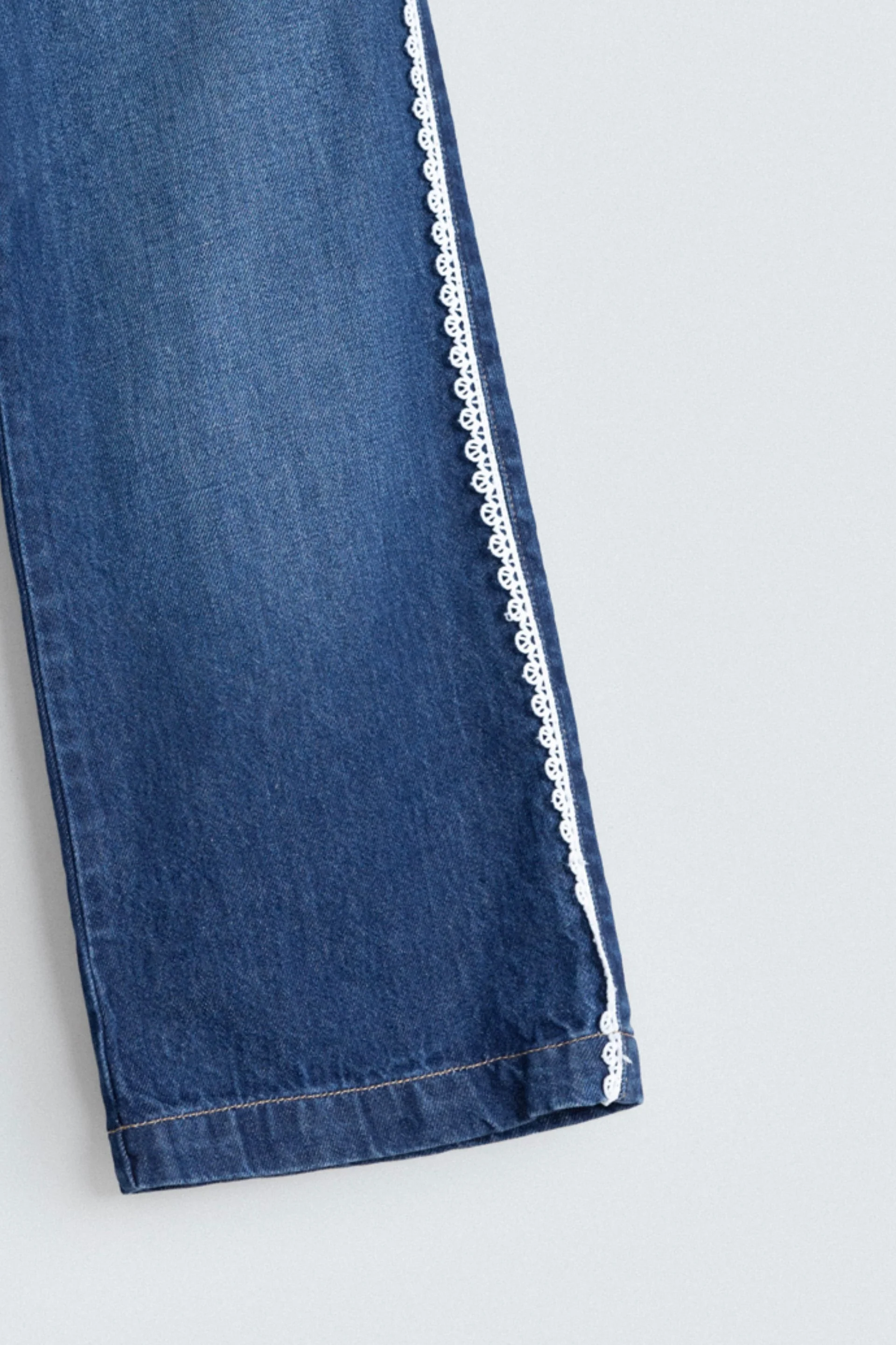 Wide Leg Jeans With Lace Detail - Image 3
