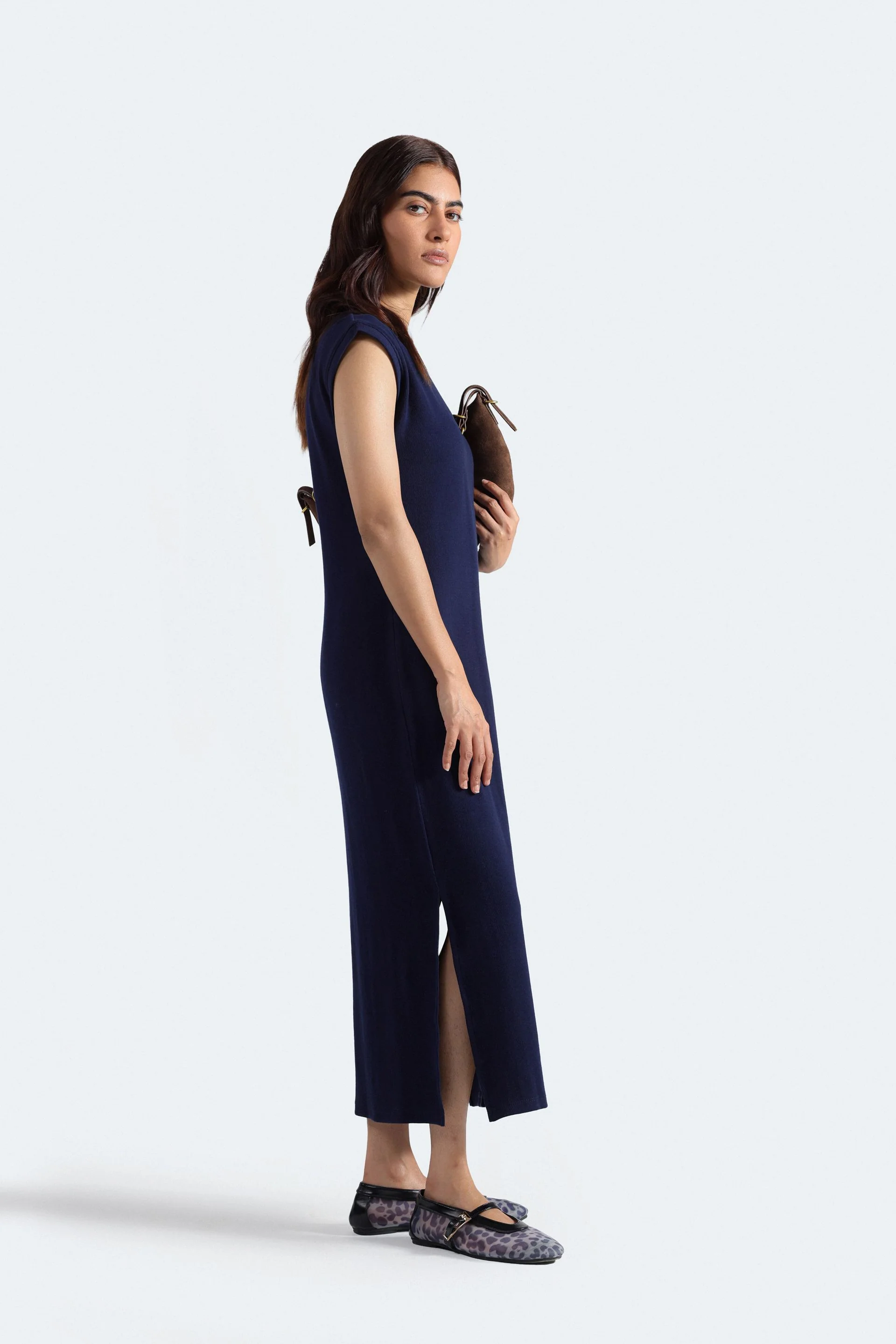 Sleeveless Ribbed Dress With Slit - Image 3