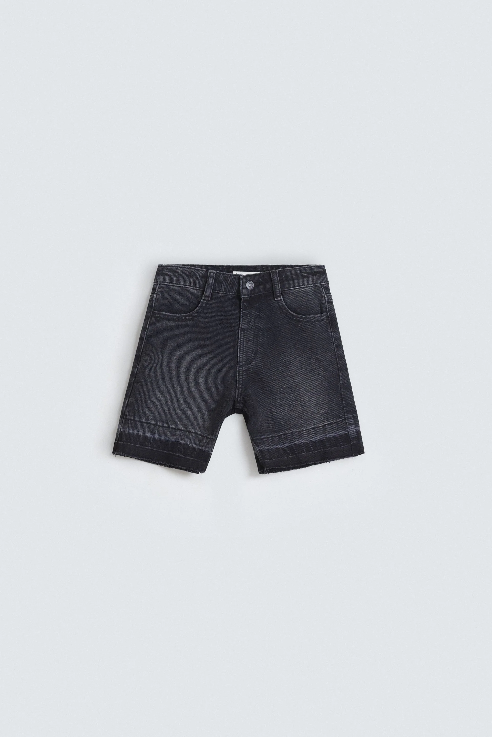Denim Shorts With Frayed Hem
