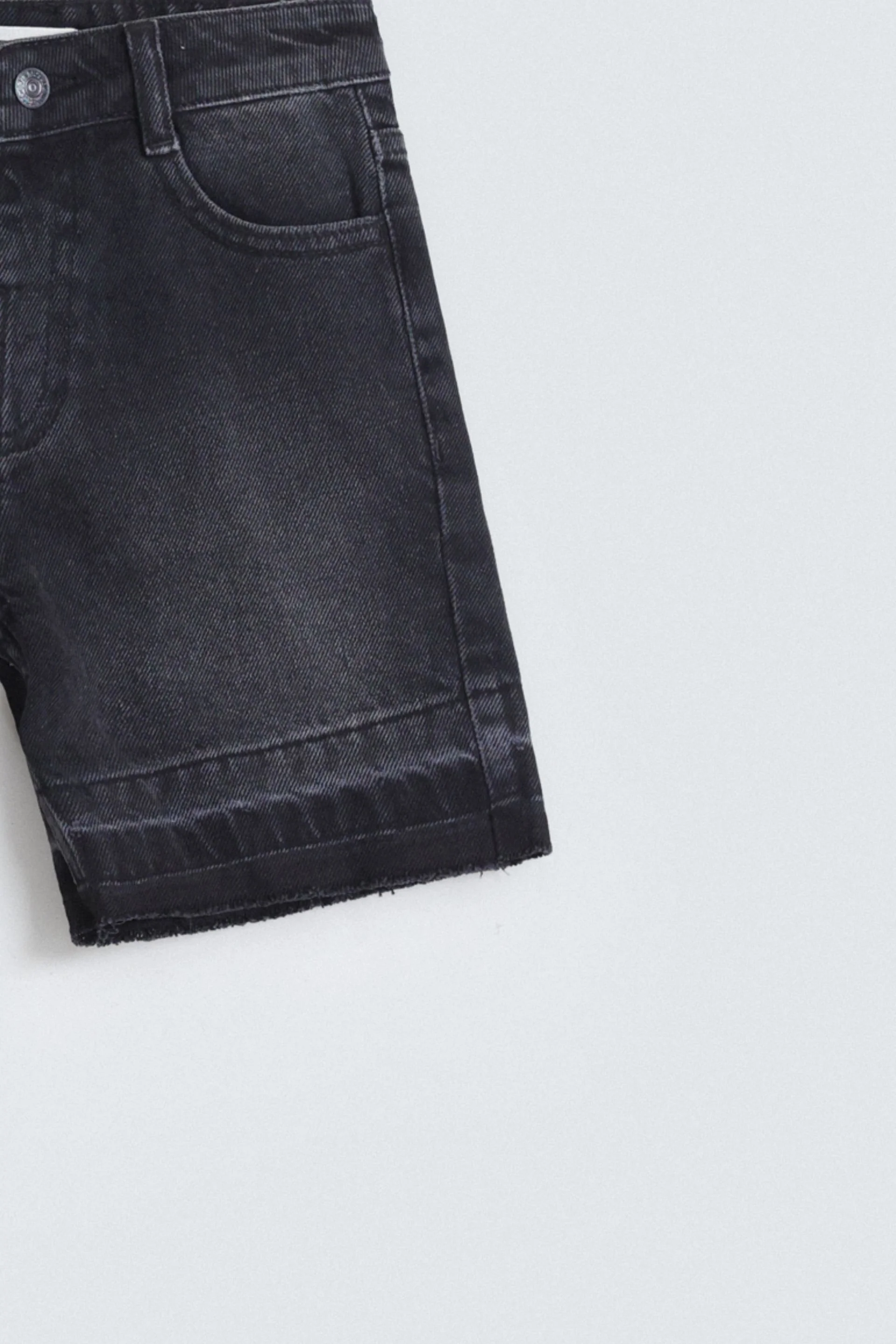 Denim Shorts With Frayed Hem - Image 3