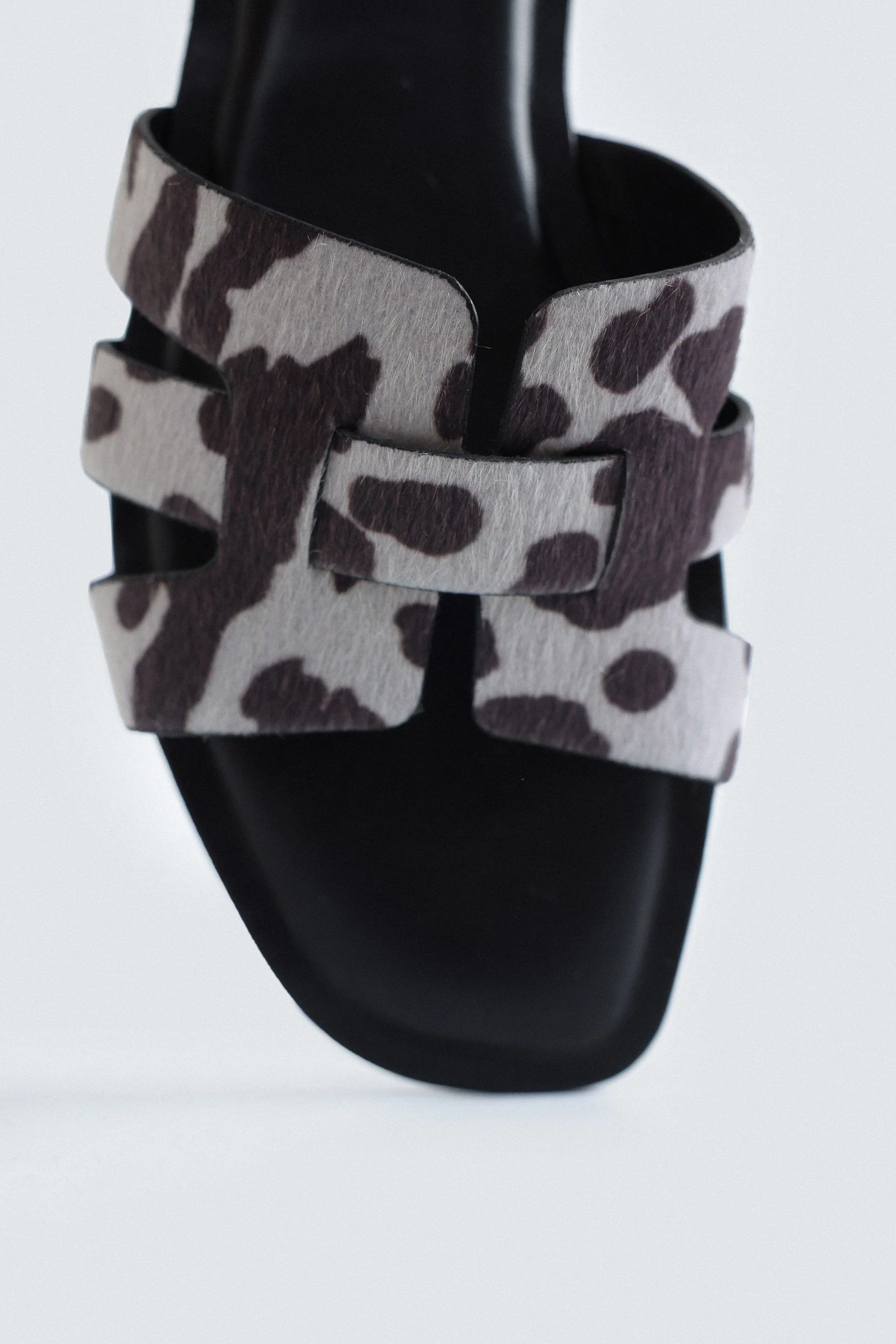 Cross Strap Flats - Image 15