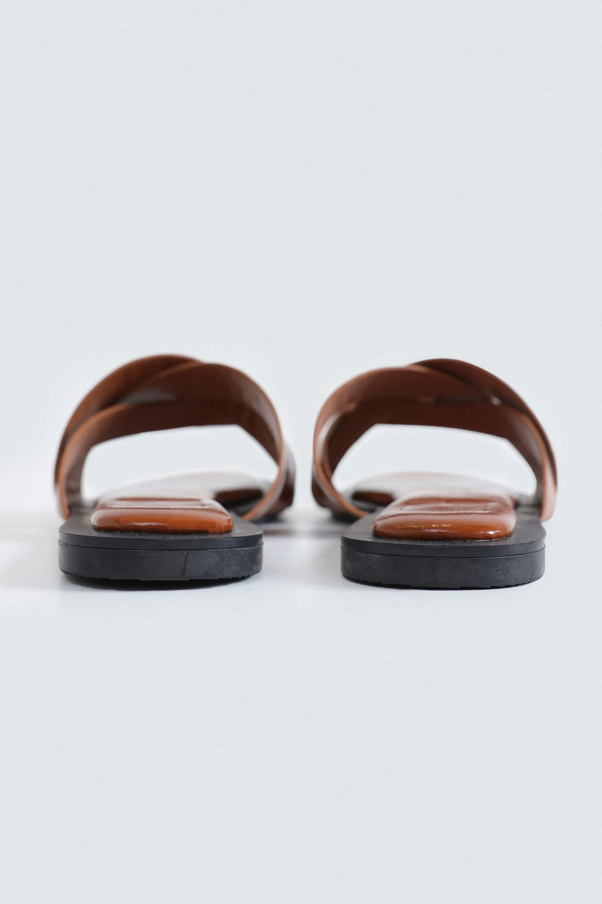 Criss-Cross Flats - Image 4