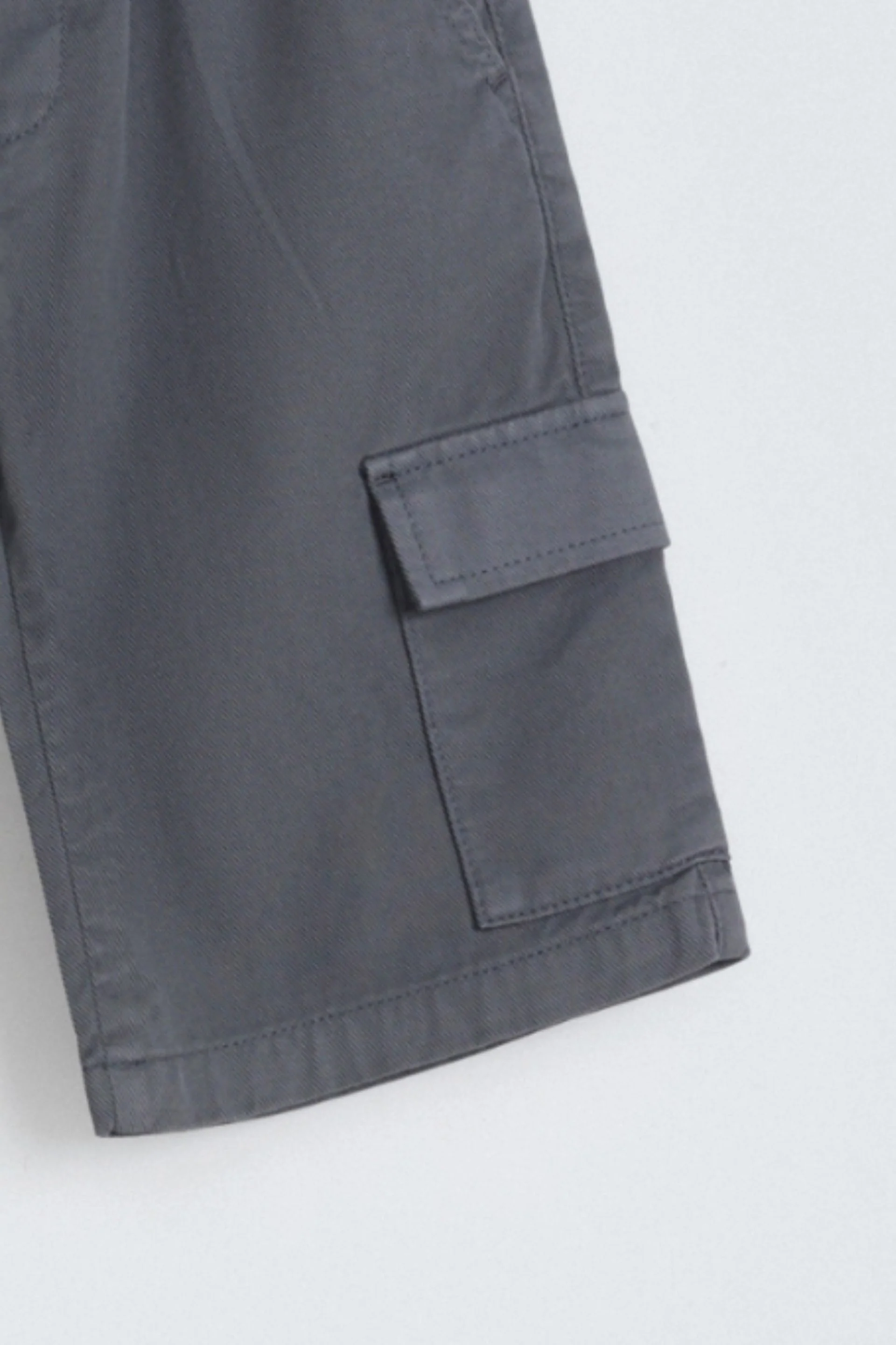 Relaxed Fit Cargo Shorts - Image 2
