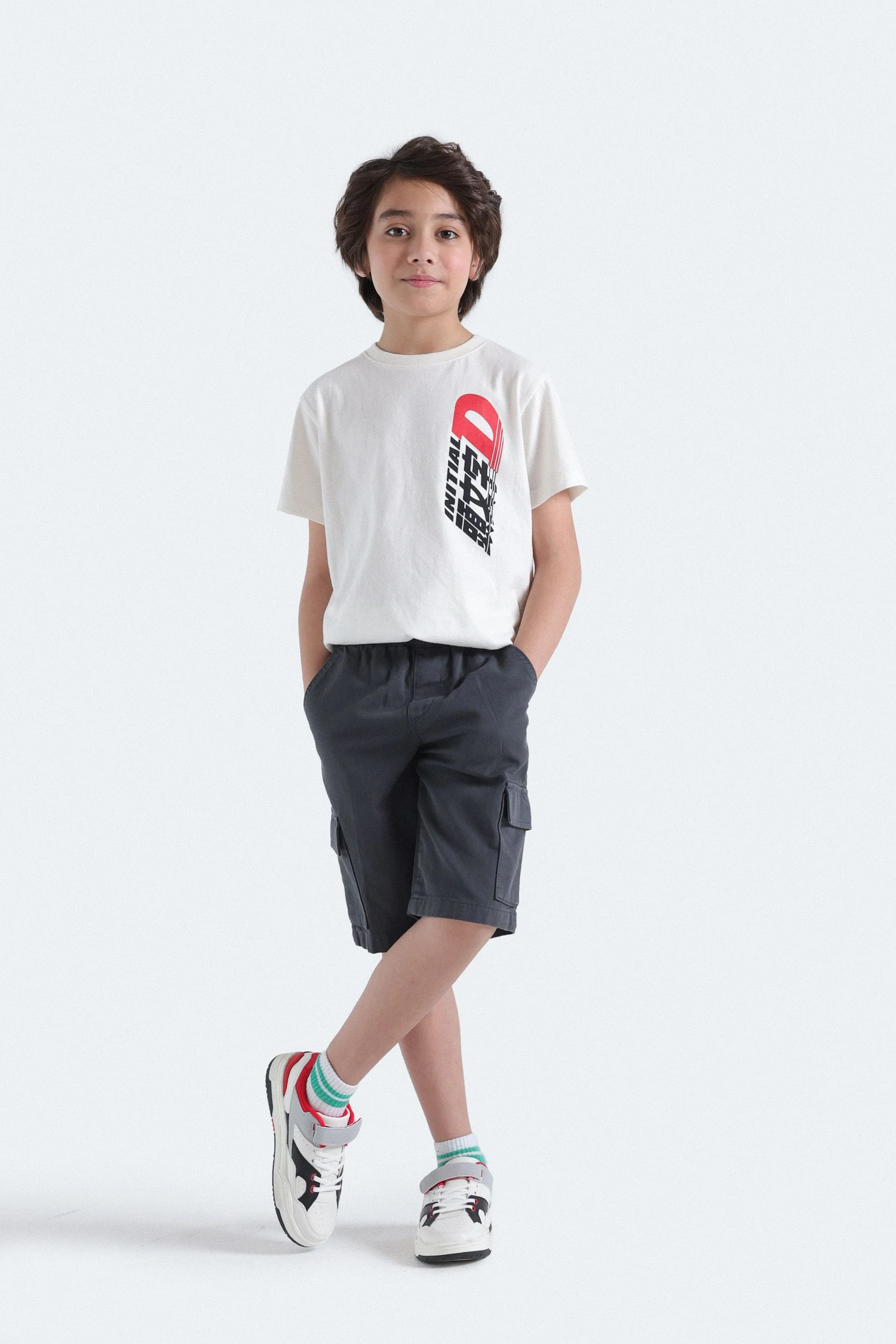 Relaxed Fit Cargo Shorts - Image 4