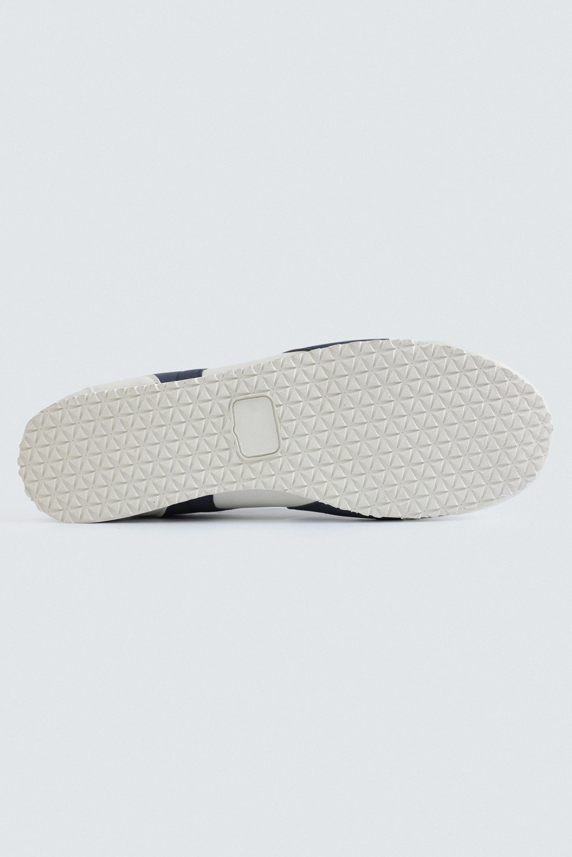 Multi-Piece Contrast Trainers - Image 12