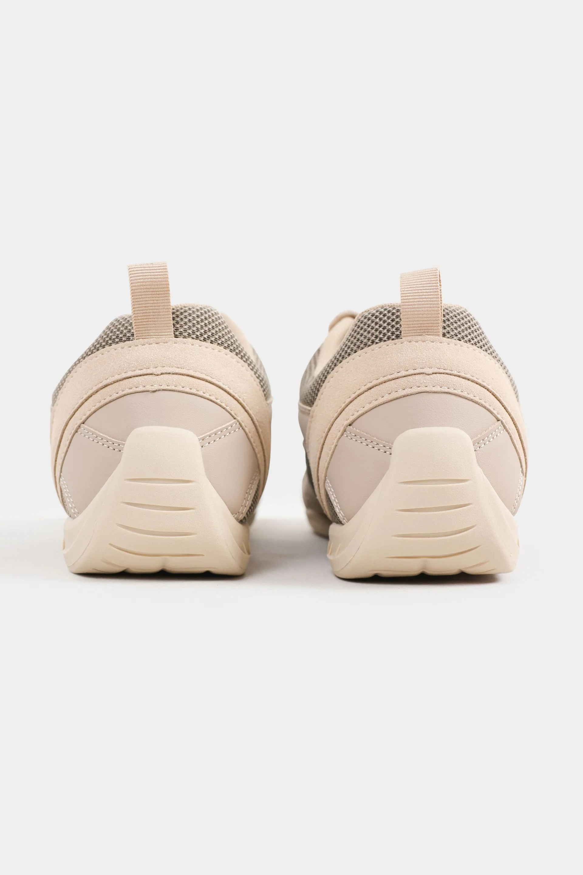 Multi-Piece Mesh Trainers - Image 11